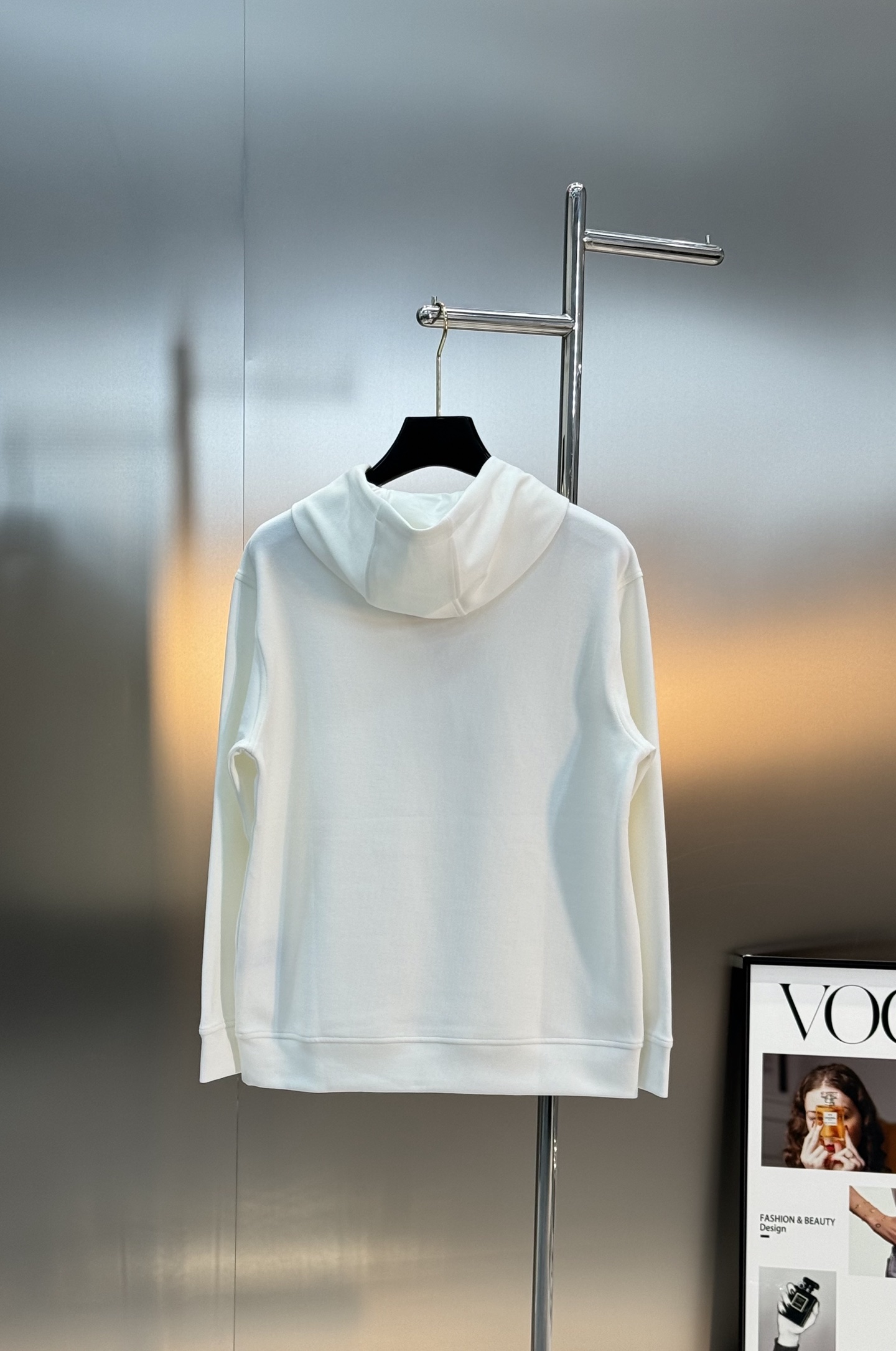 Dior Dorking25s新品连帽卫衣.迪奥日常款.黑色主色+白色草写Logo，辨识度超高!柔软棉质