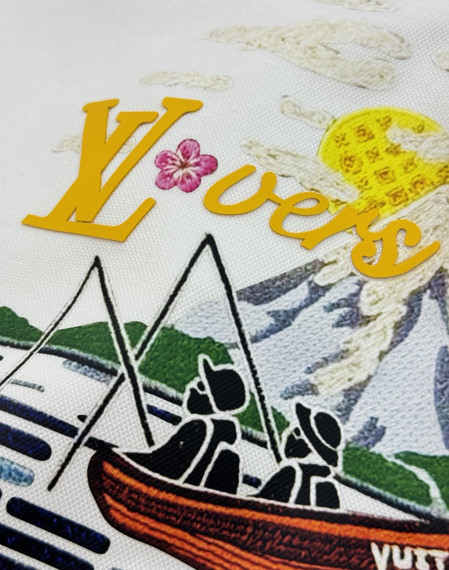 驴牌新款连帽卫衣，男女同款！采用380g天丝棉质面料，柔软舒适，日常穿着超友好!正面彩色立体印花+经典L