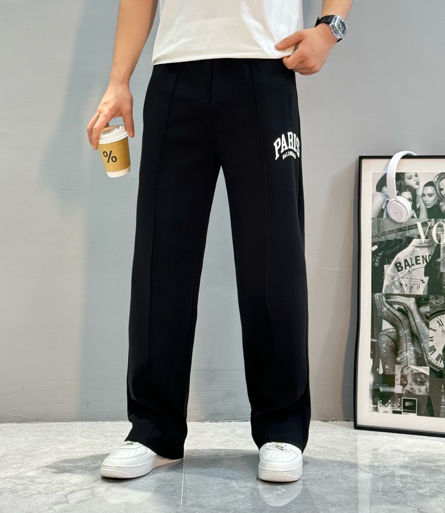 Balenciaga Paris Straight-Leg Lounge Pants - Comfortable & Stylish 2 i1760444181626 2096 0 0