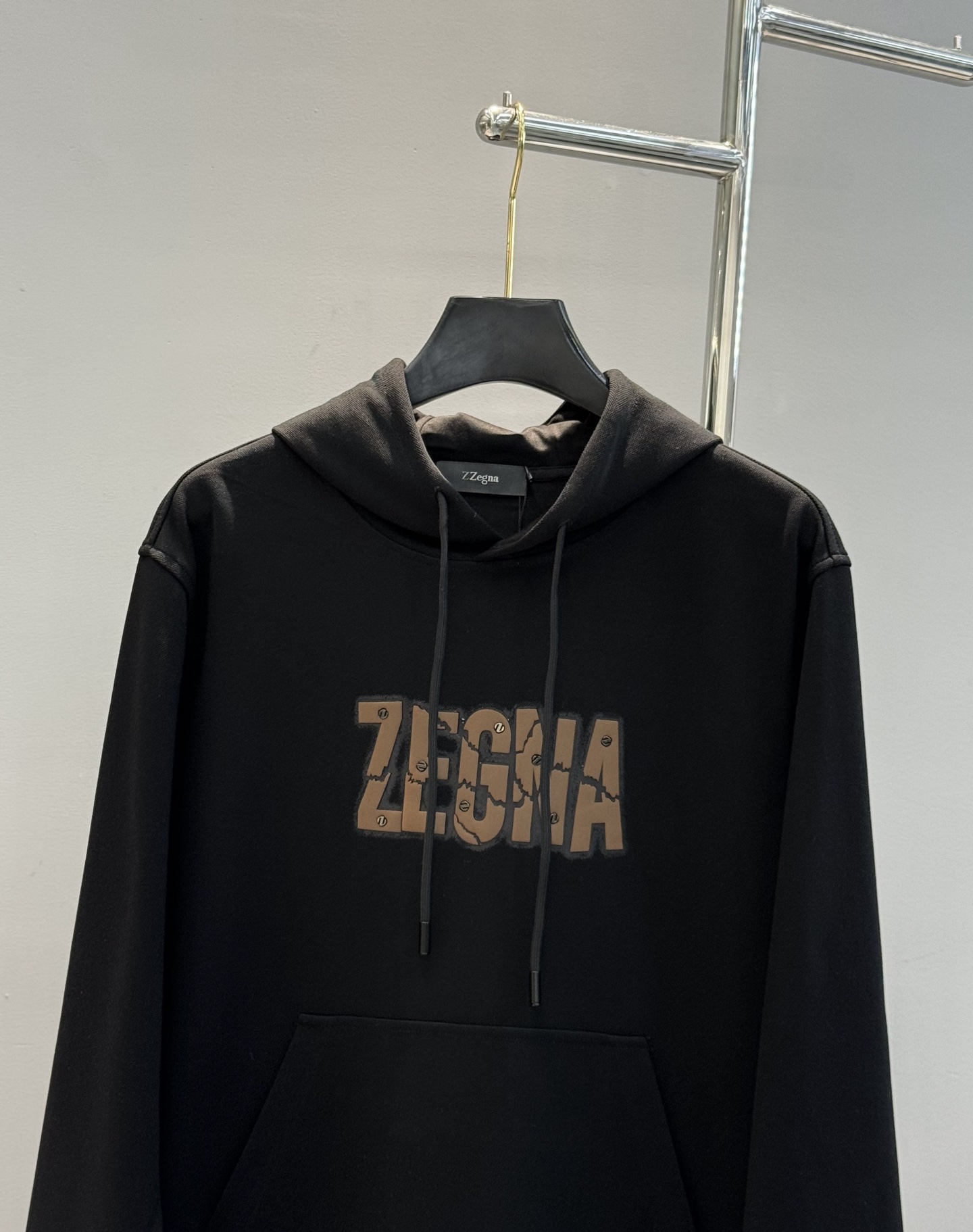 Z Zegna杰尼亚25s新款连帽卫衣.胸口品牌的解构风字母发泡🧼立体烫画工艺.甄选天丝面料柔软舒适.采