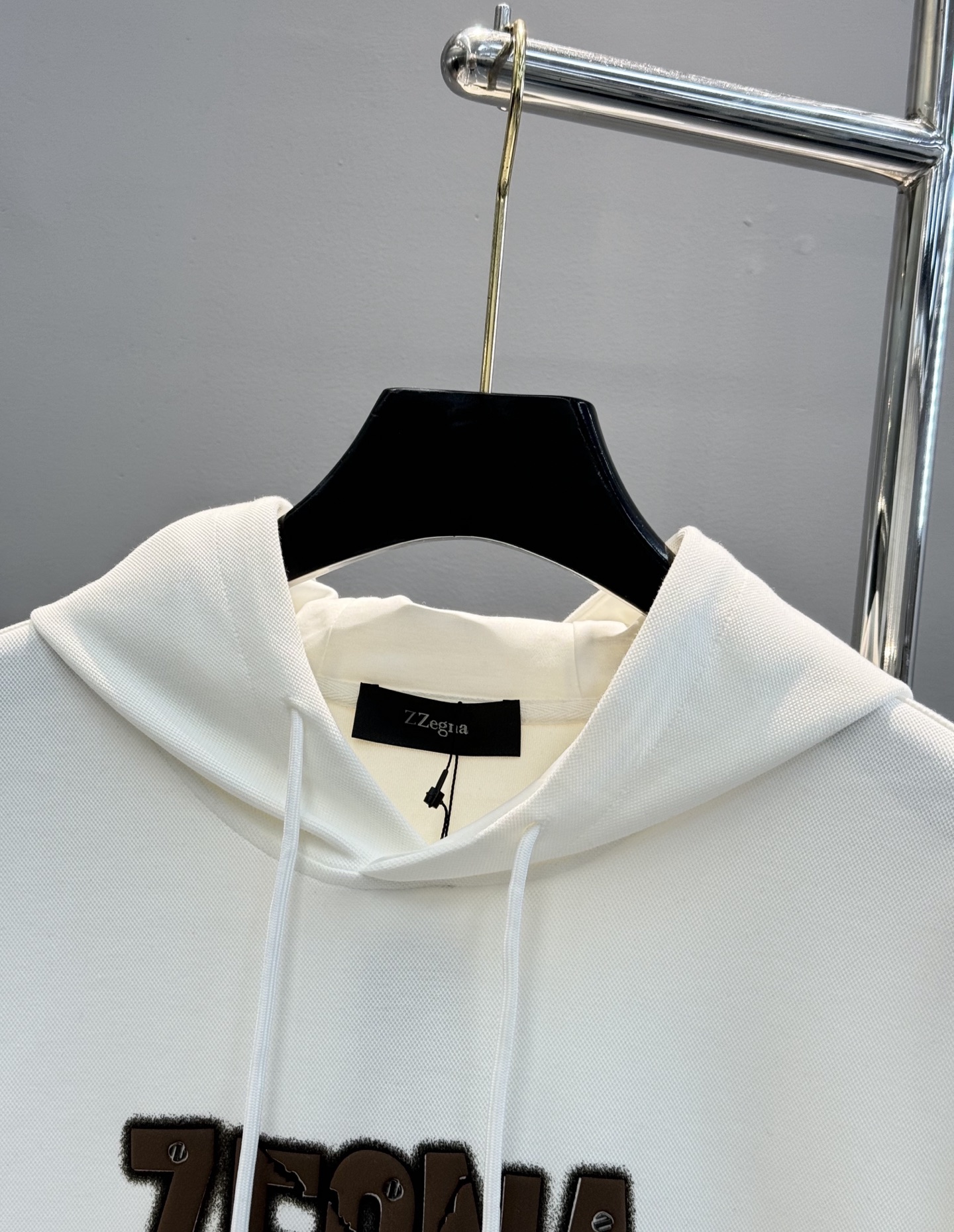 Z Zegna杰尼亚25s新款连帽卫衣.胸口品牌的解构风字母发泡🧼立体烫画工艺.甄选天丝面料柔软舒适.采