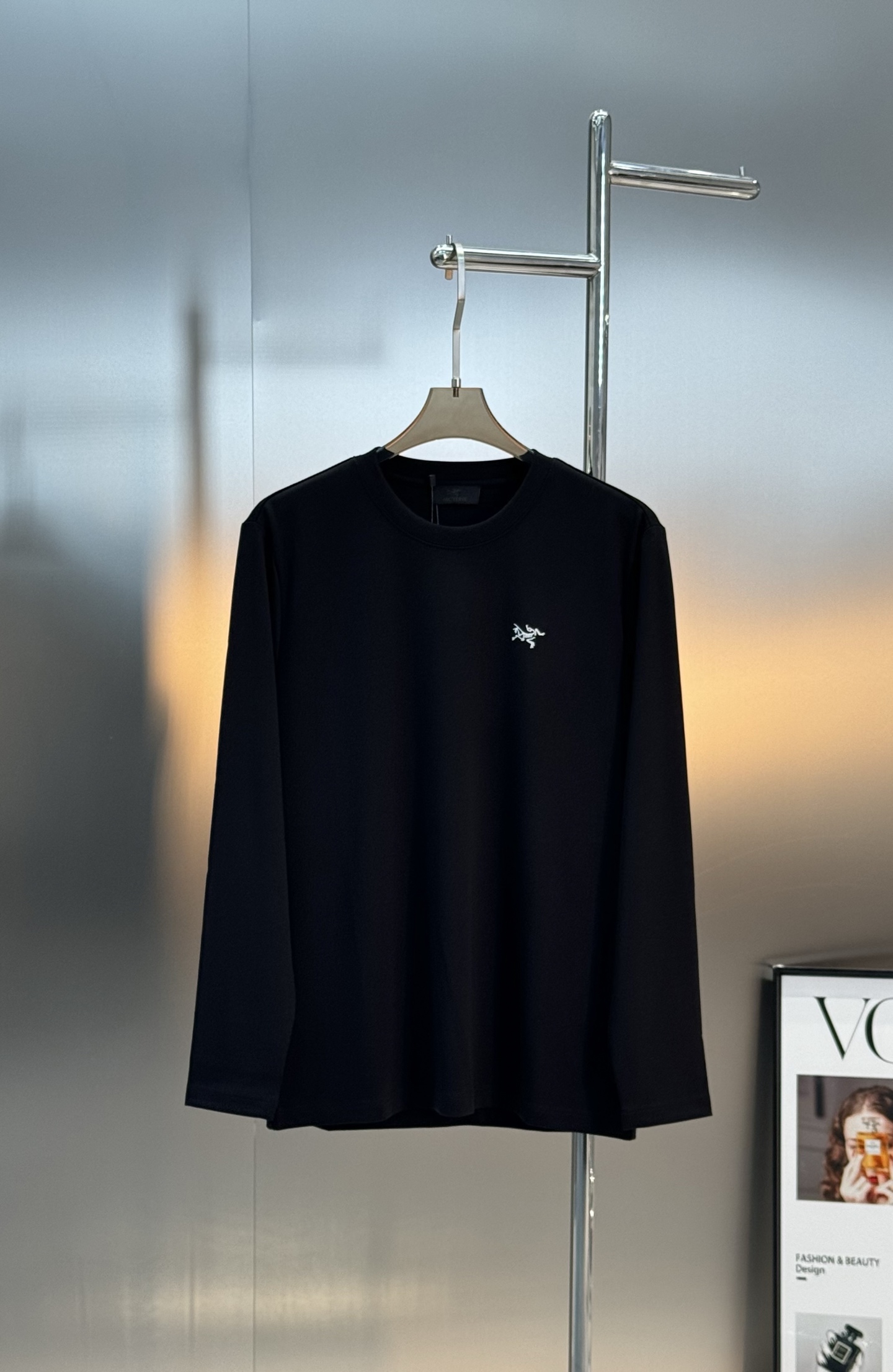 Arcteryx始祖鸟Cormac Crew LS长袖T恤，基础款推荐.适合户外运动和日常穿搭。高克重莫