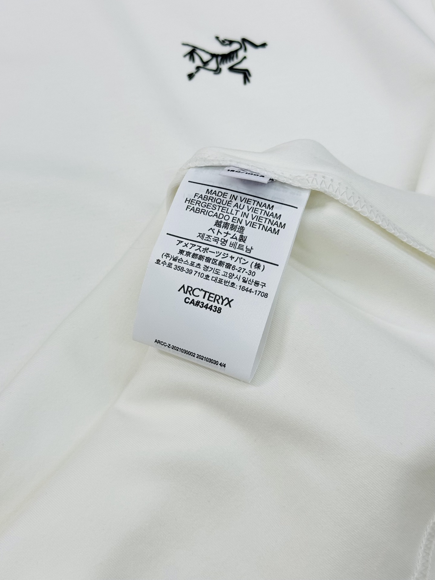 Arcteryx始祖鸟Cormac Crew LS长袖T恤，基础款推荐.适合户外运动和日常穿搭。高克重莫