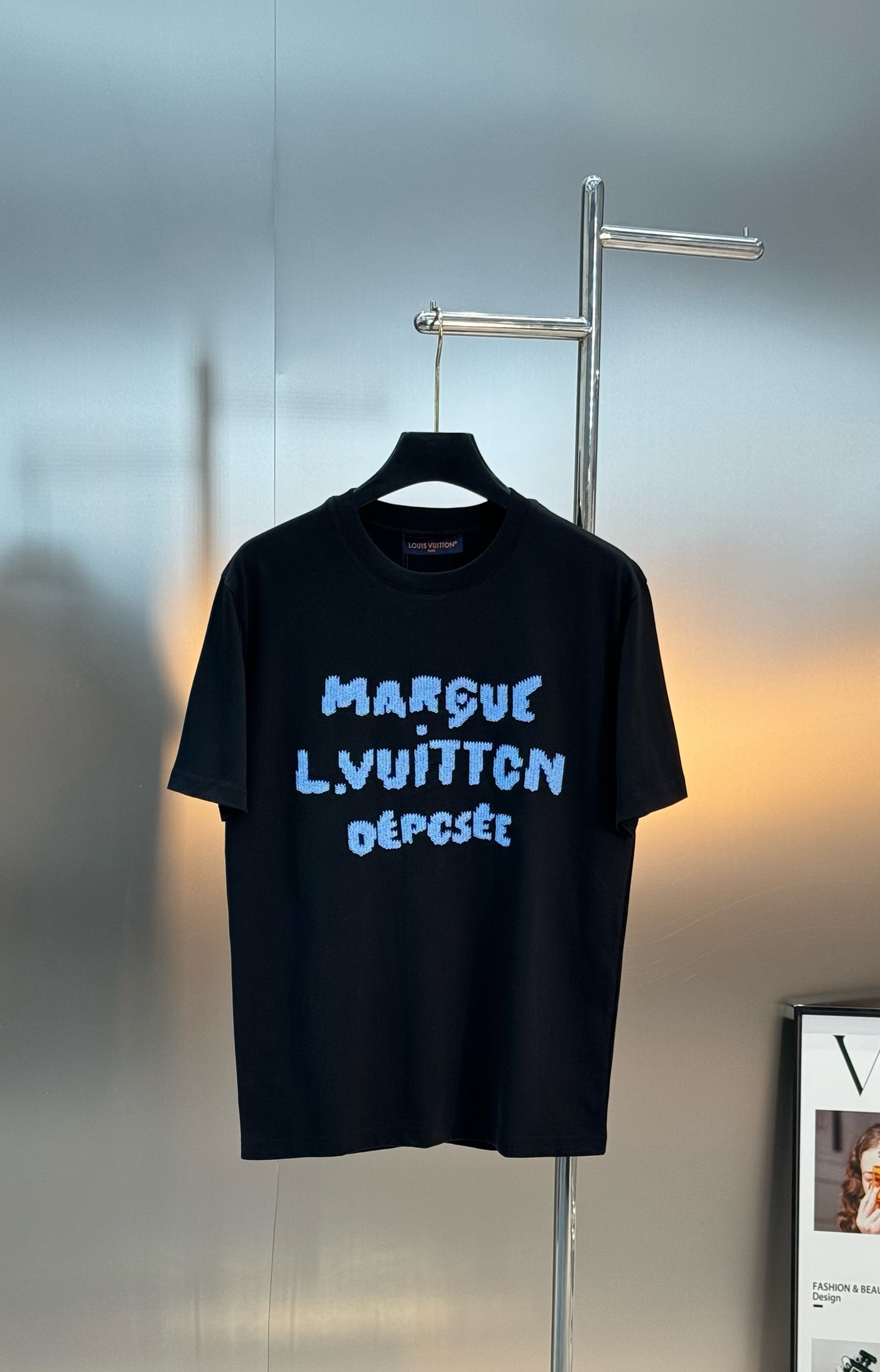 驴牌*25s新款T恤.男女同款！减龄风格满贯～撞色字母刺绣工艺.层次风格的新世纪充满阳色彩！！！经典字母