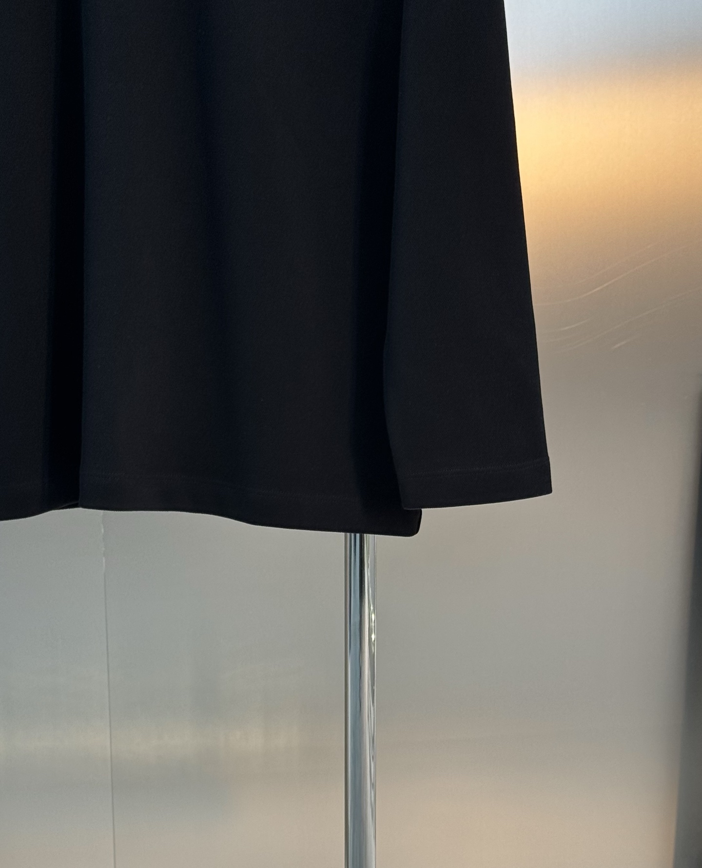 Loro Piana诺悠翩雅 25s秋冬新款男士休闲POLO.采用最新的经典的lP🆕原版五金打造的标识！