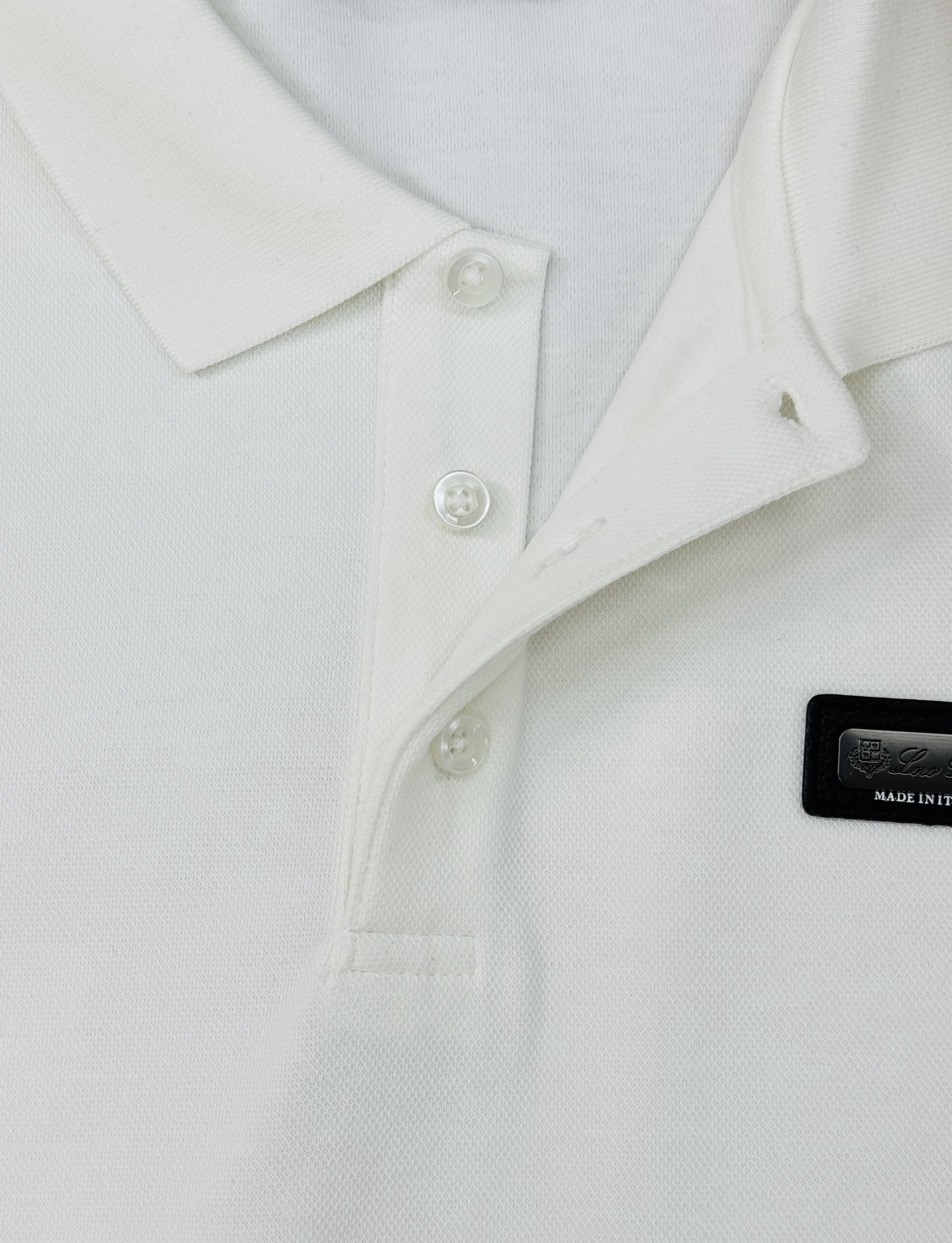 Loro Piana诺悠翩雅 25s秋冬新款男士休闲POLO.采用最新的经典的lP🆕原版五金打造的标识！