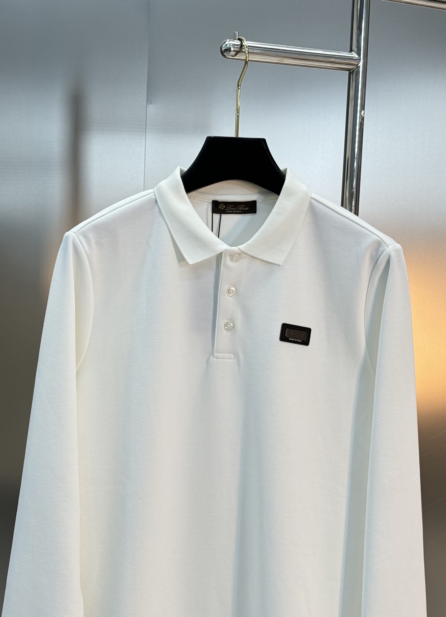 Loro Piana诺悠翩雅 25s秋冬新款男士休闲POLO.采用最新的经典的lP🆕原版五金打造的标识！