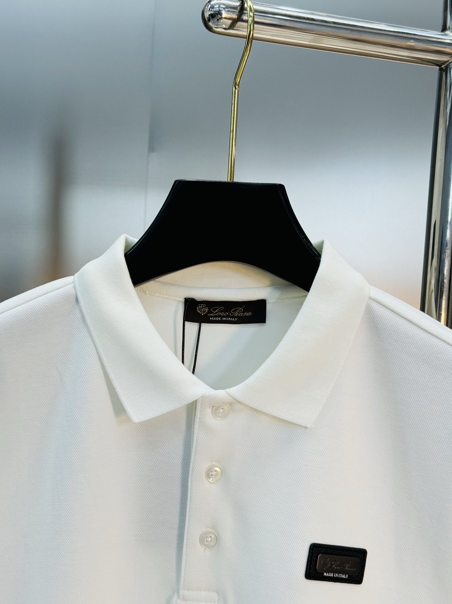 Loro Piana诺悠翩雅 25s秋冬新款男士休闲POLO.采用最新的经典的lP🆕原版五金打造的标识！