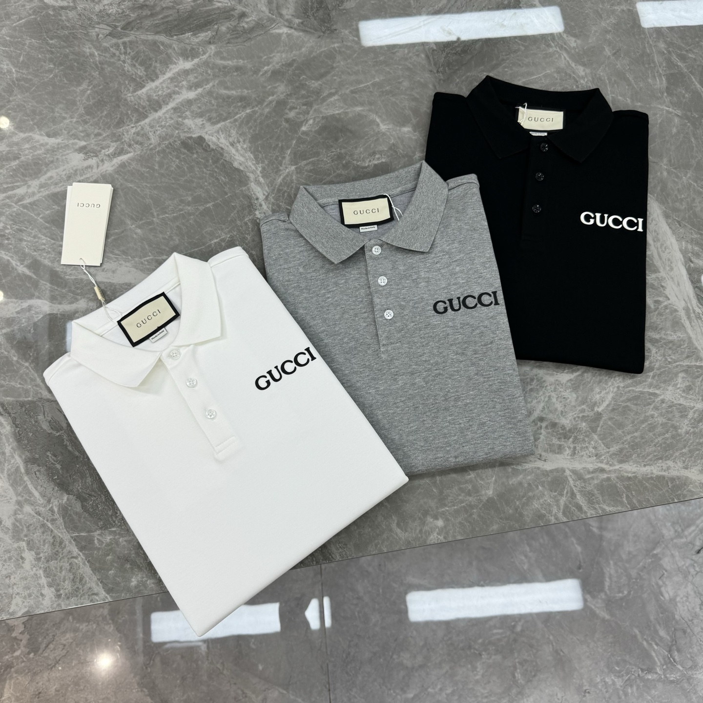 Gucci古奇2025s新款推荐长袖Polo杉.基础款推荐.商务休闲随意搭配.胸前经典字母烫画POLO衫