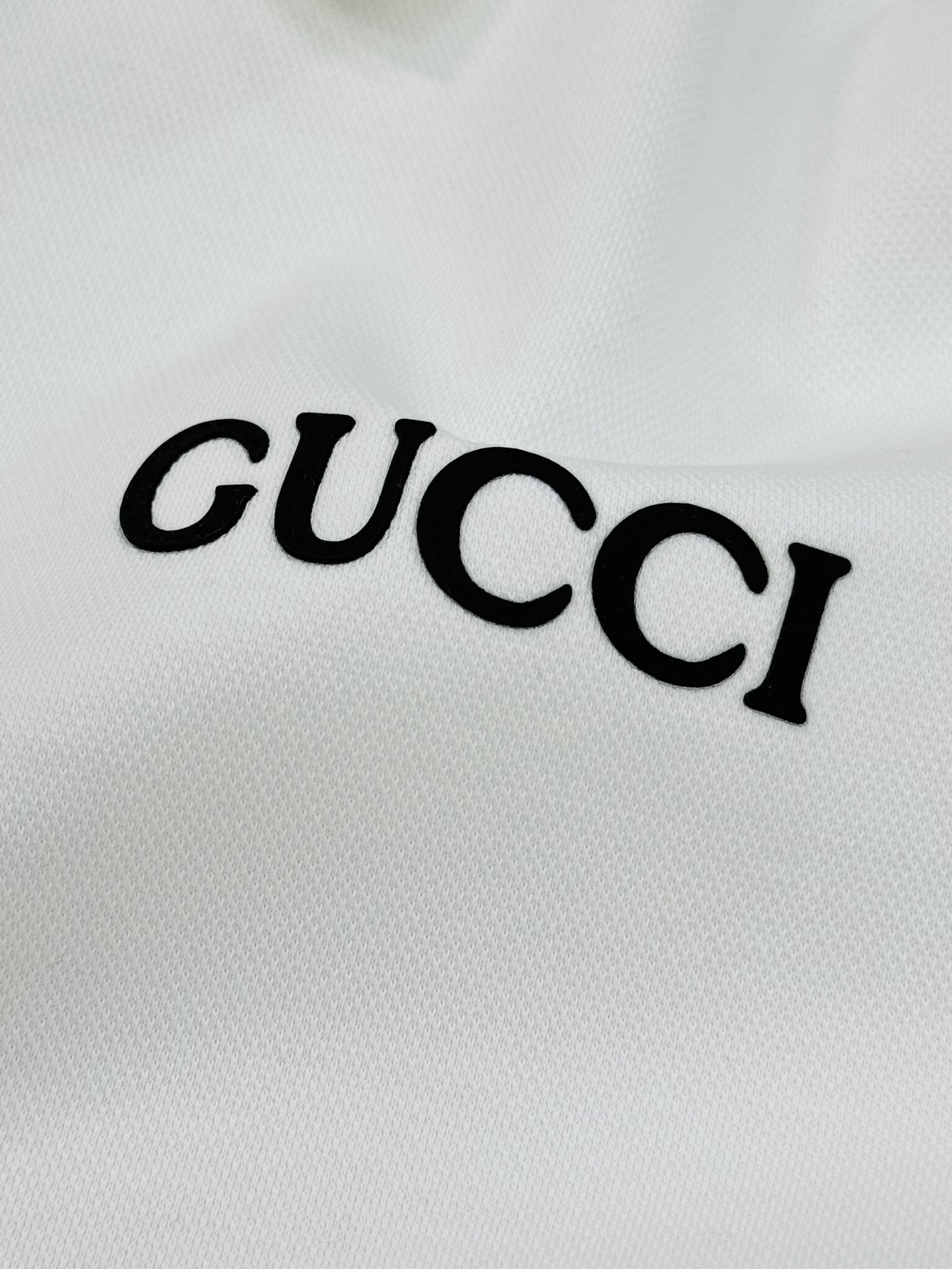Gucci古奇2025s新款推荐长袖Polo杉.基础款推荐.商务休闲随意搭配.胸前经典字母烫画POLO衫