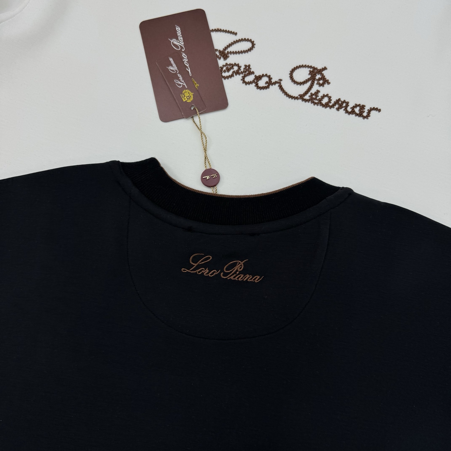 Loro Piana诺悠翩雅25s秋冬T恤.加绒款设计🔥 意大利奢侈品牌Loro Piana出品，采用超