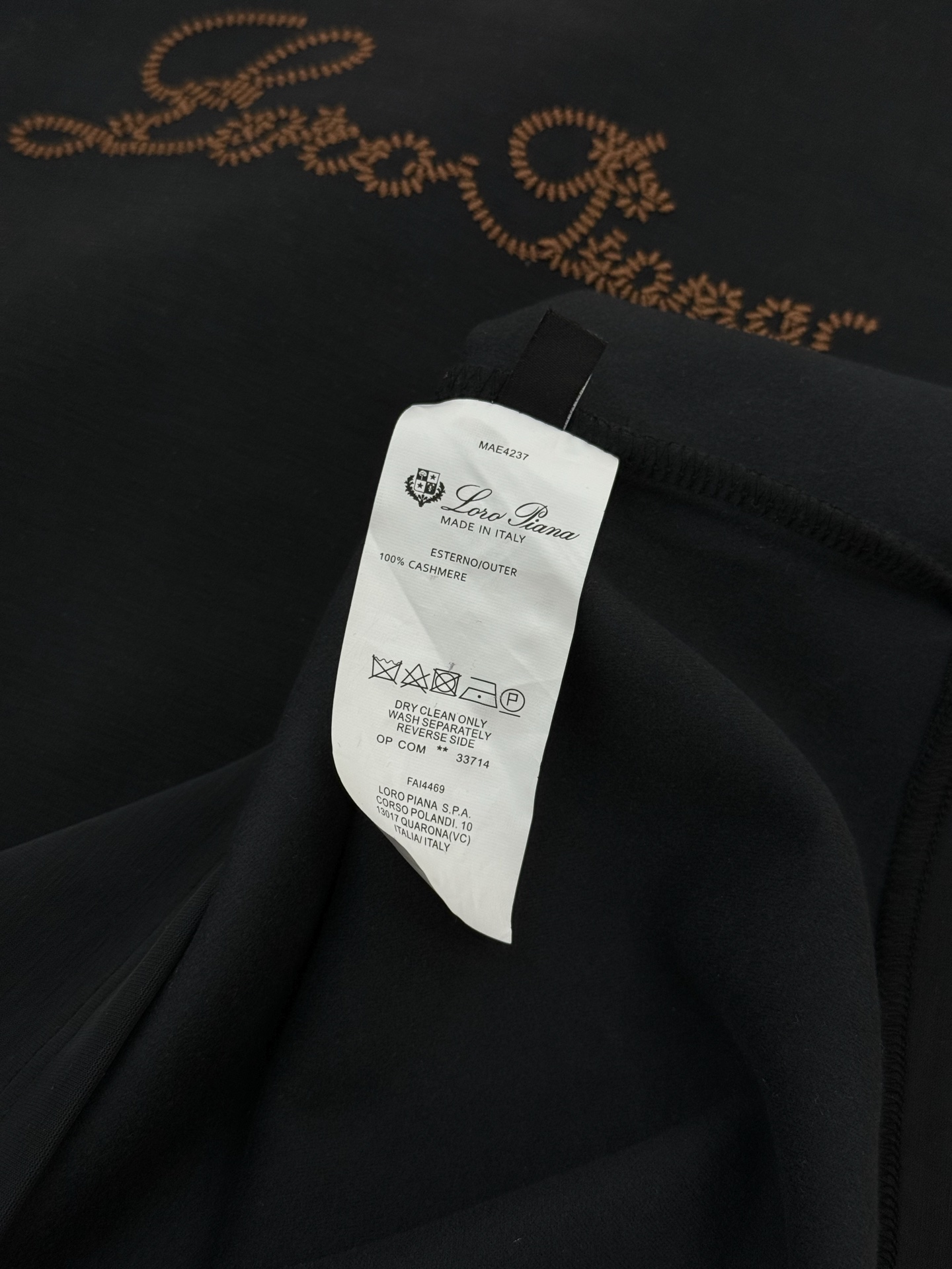 Loro Piana诺悠翩雅25s秋冬T恤.加绒款设计🔥 意大利奢侈品牌Loro Piana出品，采用超