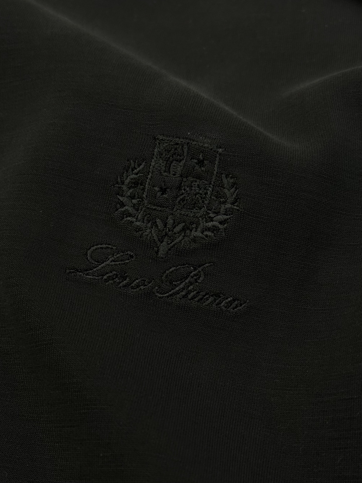 Loro Piana诺悠翩雅25s秋冬T恤.加绒款设计🔥 意大利奢侈品牌Loro Piana出品，Lor