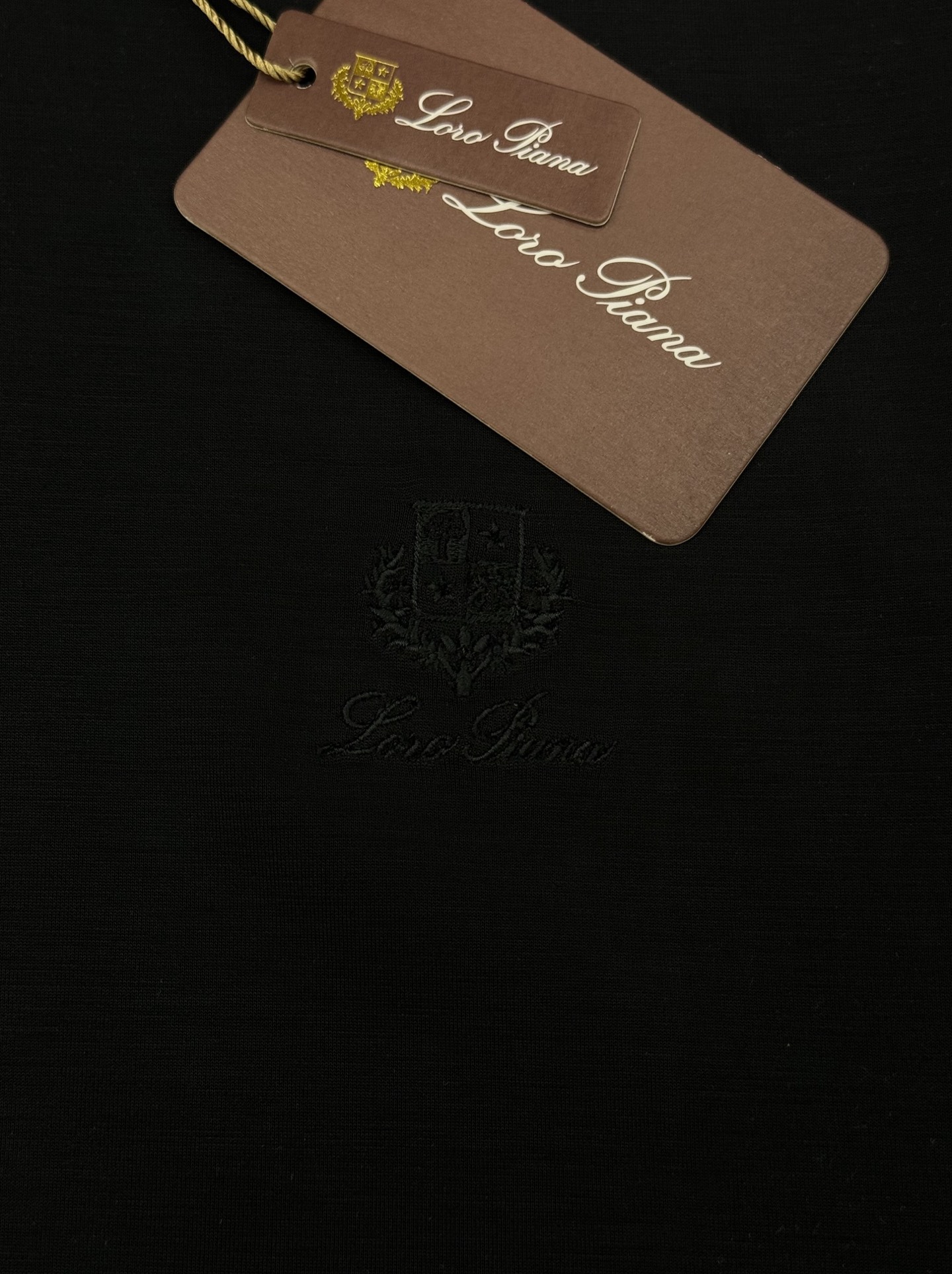 Loro Piana诺悠翩雅25s秋冬T恤.加绒款设计🔥 意大利奢侈品牌Loro Piana出品，Lor