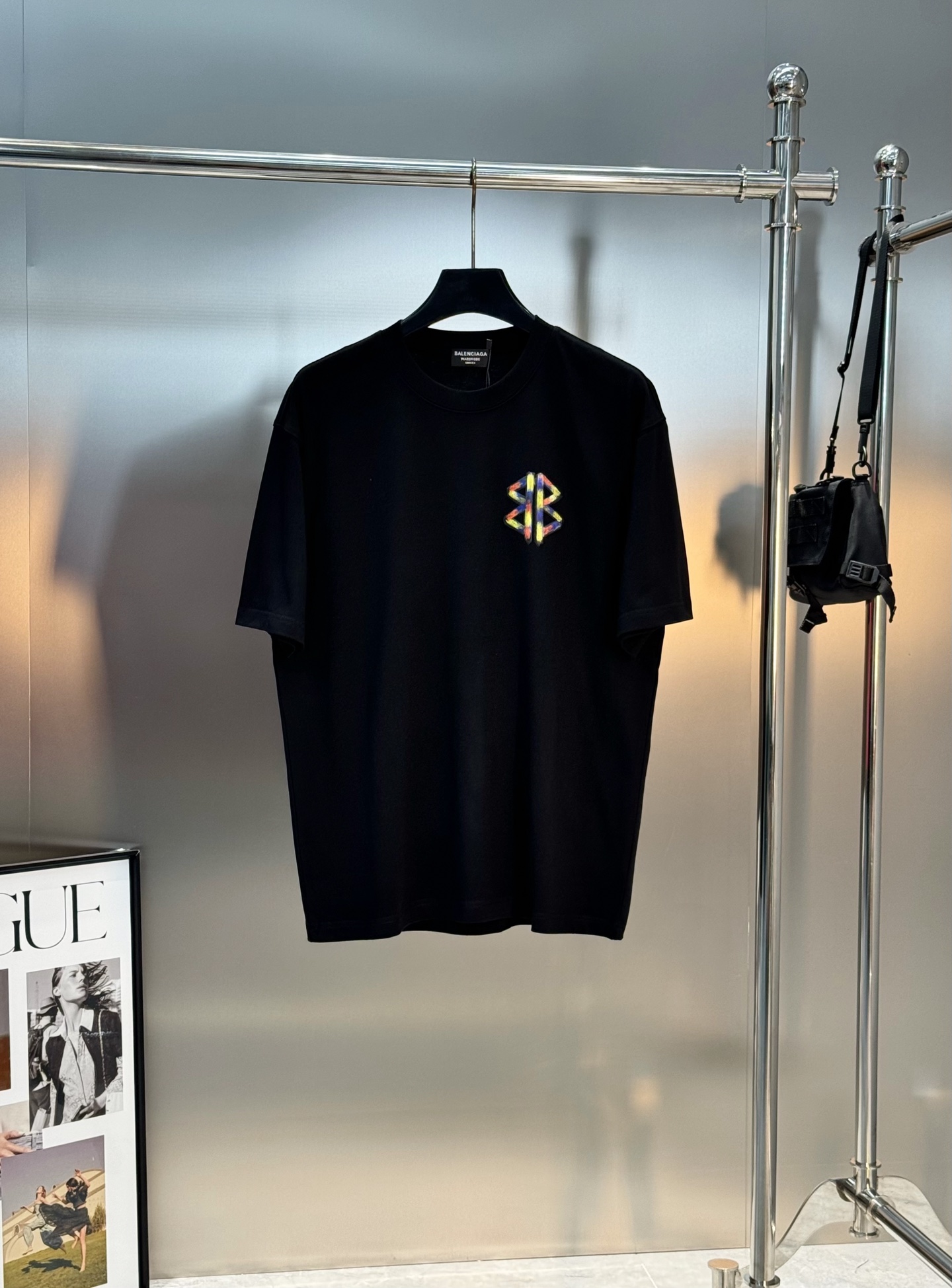 Balenciaga巴黎世家25s新款潮牌T恤.采用独家定制面料，柔软透气超舒服!双面彩色喷色Logo，