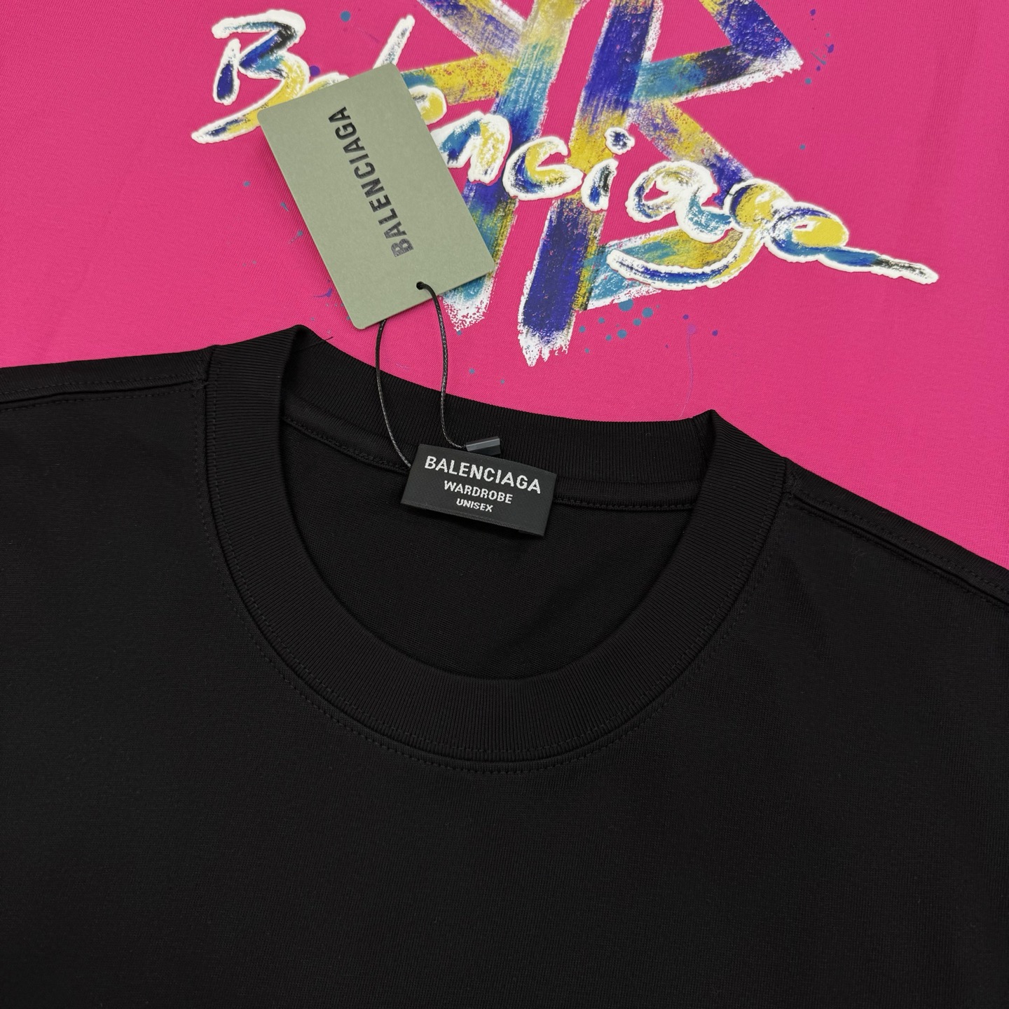 Balenciaga巴黎世家25s新款潮牌T恤.采用独家定制面料，柔软透气超舒服!双面彩色喷色Logo，