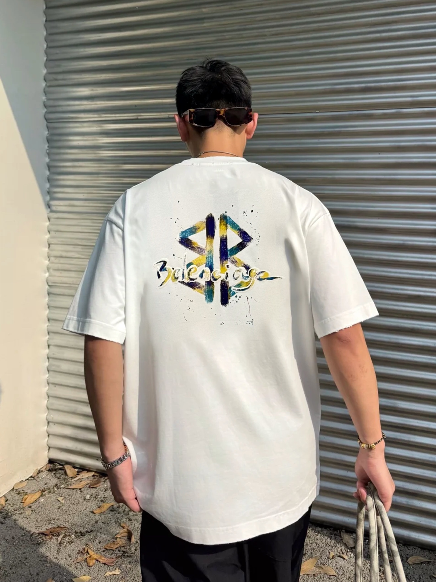 Balenciaga巴黎世家25s新款潮牌T恤.采用独家定制面料，柔软透气超舒服!双面彩色喷色Logo，