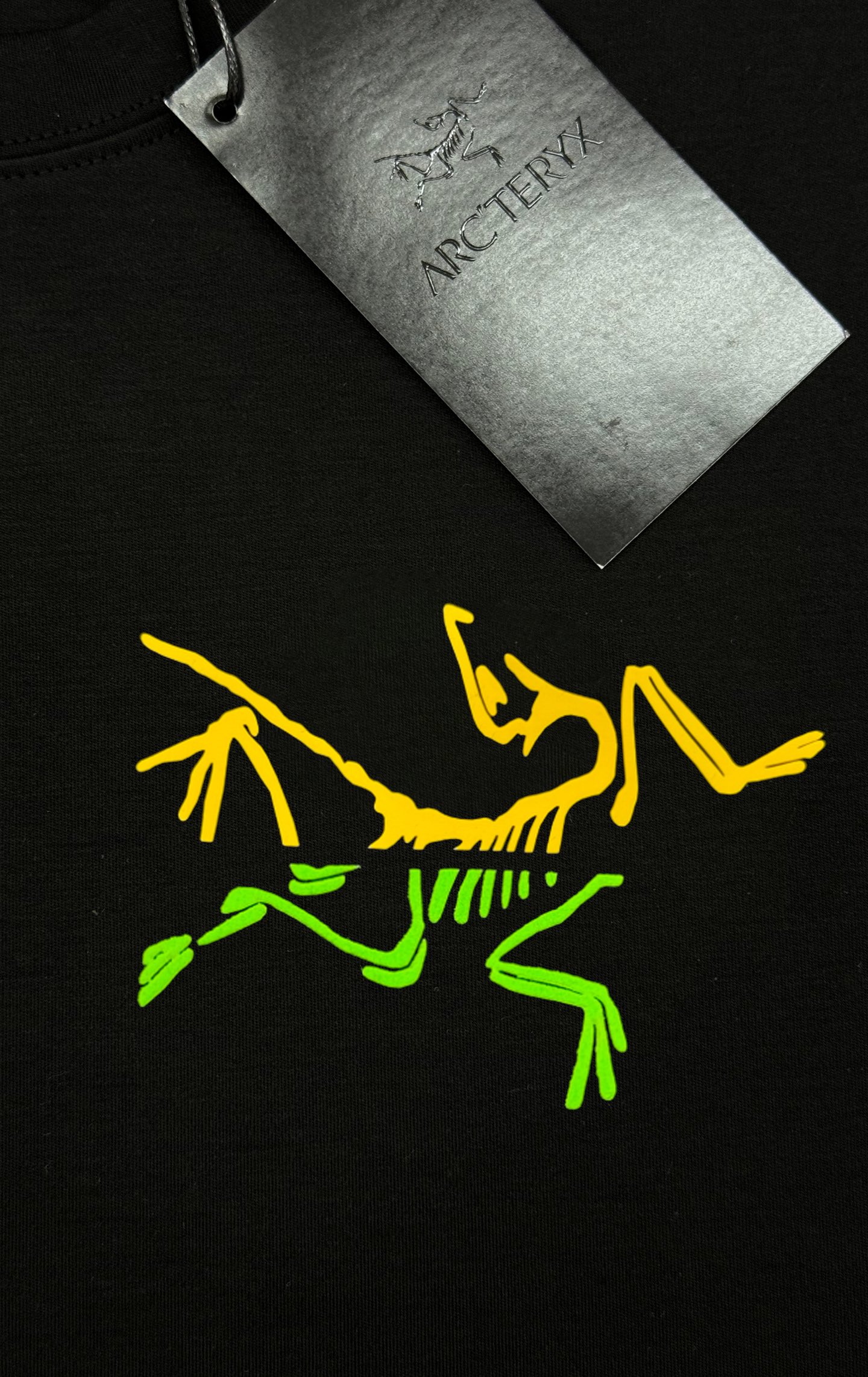 ARC'TERY*始祖-鸟25s新款莫代尔长袖T恤.优选300g莫代尔棉质面料，柔软舒适.裁剪工艺到位没