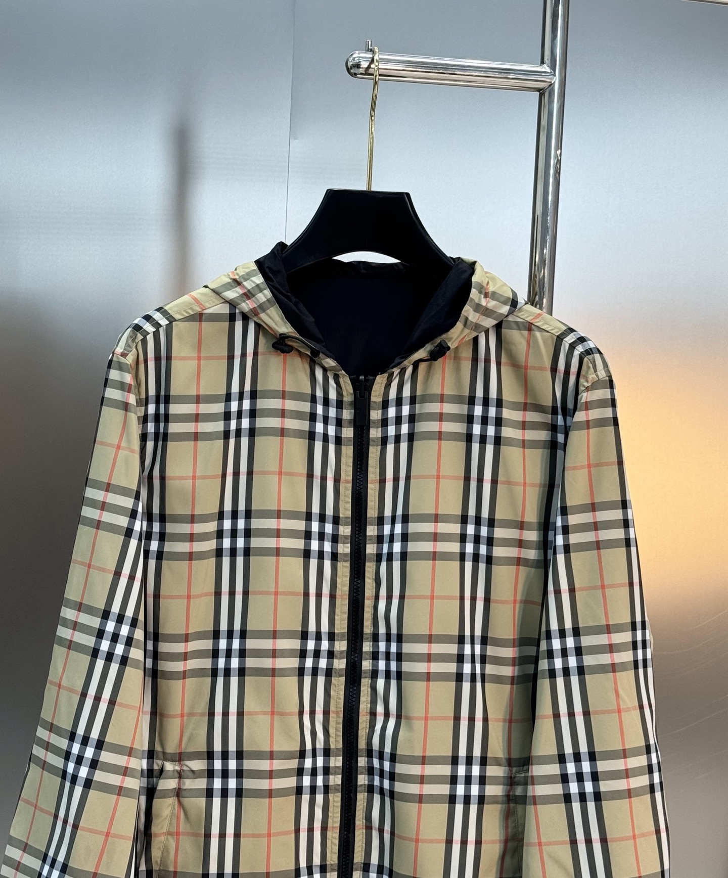 BBR巴宝莉25s新品.格纹双面穿连帽外套.定织定染格子面料，经典B家格子造型呈现.双面穿胸口基础款品牌