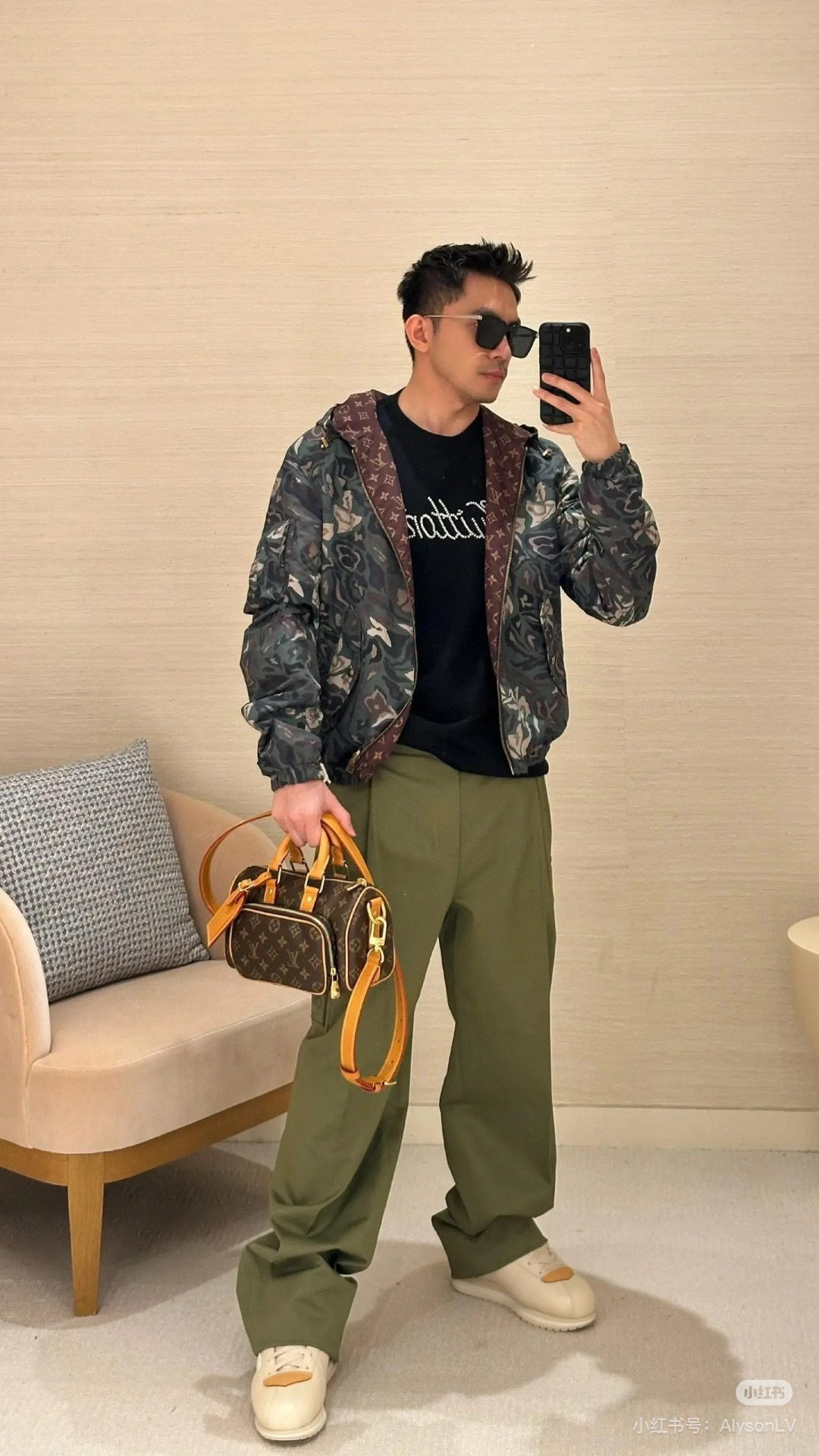 驴牌*25s新品.Nigo联名款双面穿连帽夹克外套！Nigo联名款双面穿连帽夹克外套，印花棉质迷彩面料，