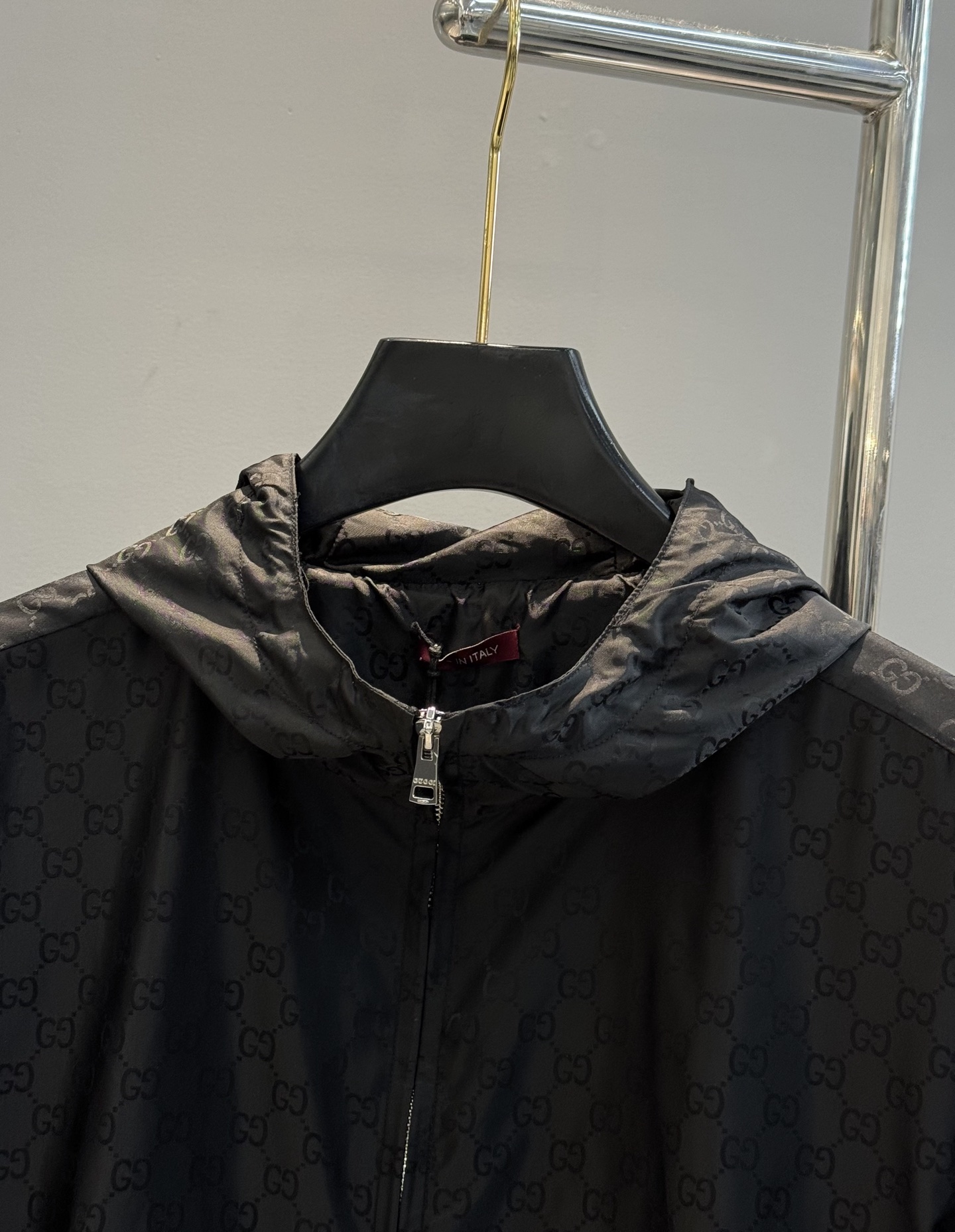 GUCCI古奇25FW外套原版夹克.连帽设计.满身数码GG花型.定制五金配件自带收纳限量款，面料油润，满