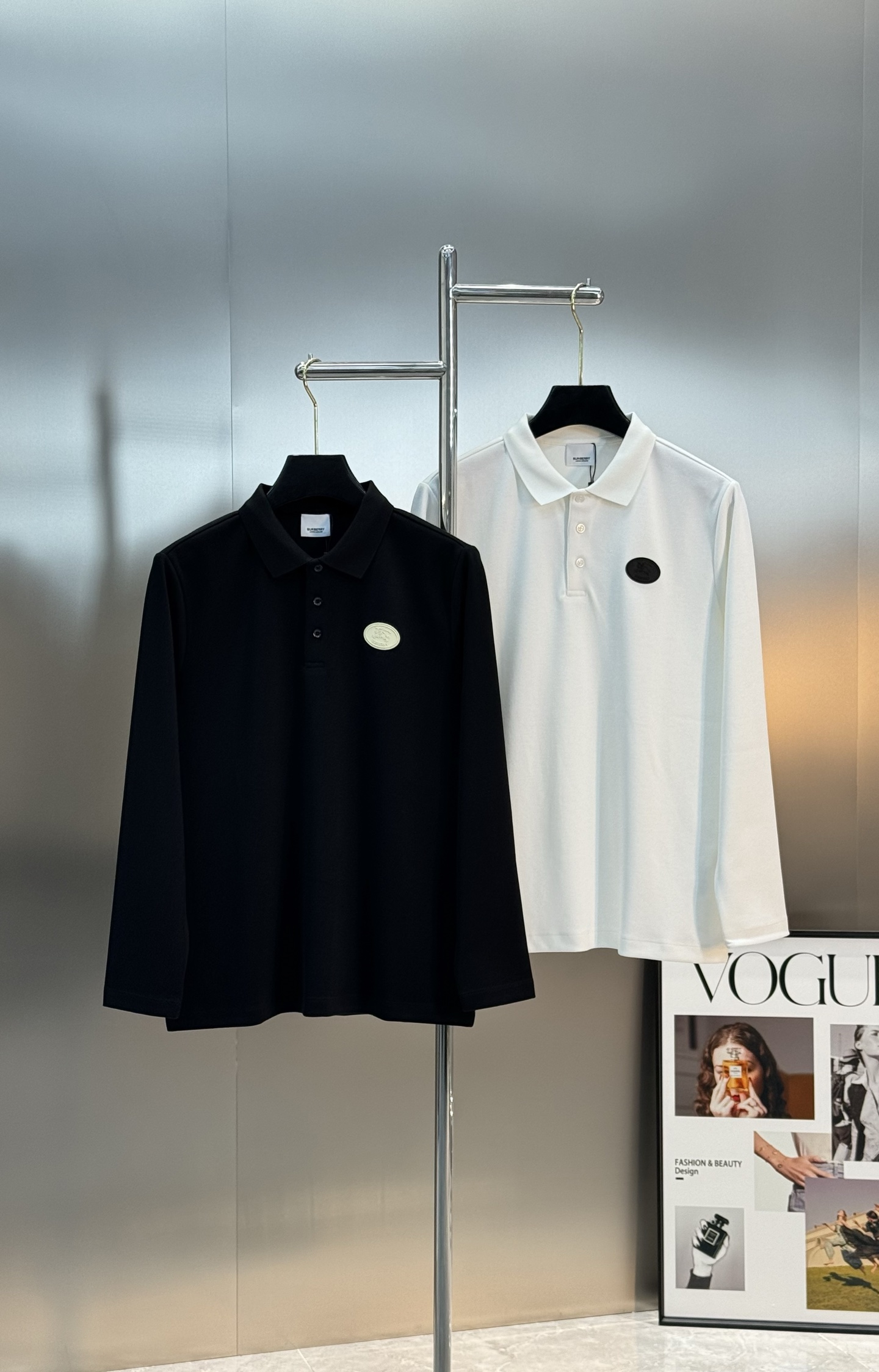 BBR巴宝莉2025s秋冬新款男士长袖翻领Polo衫！简约时尚大气不失优雅，单穿内搭体面过人，品质控/细