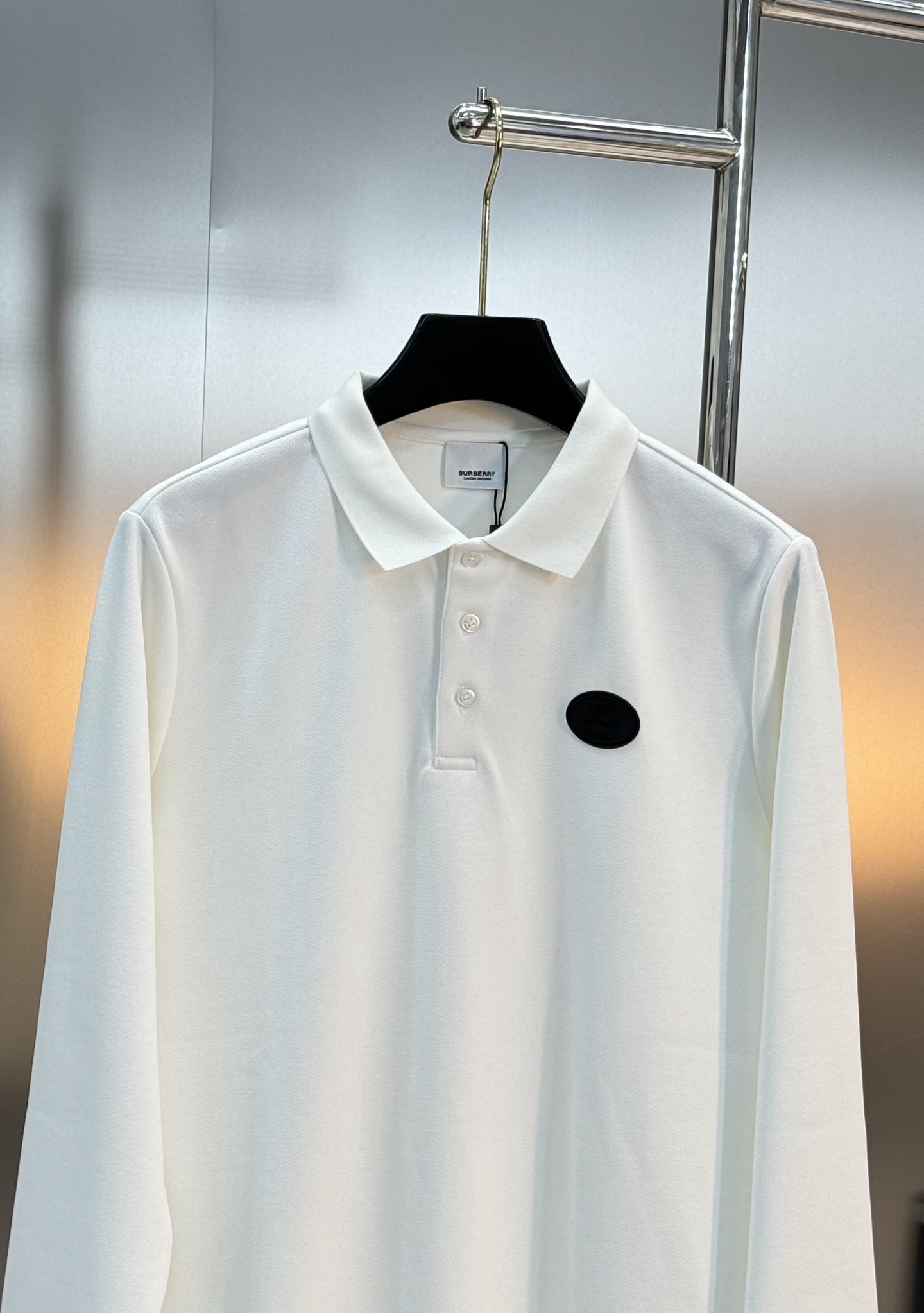 BBR巴宝莉2025s秋冬新款男士长袖翻领Polo衫！简约时尚大气不失优雅，单穿内搭体面过人，品质控/细