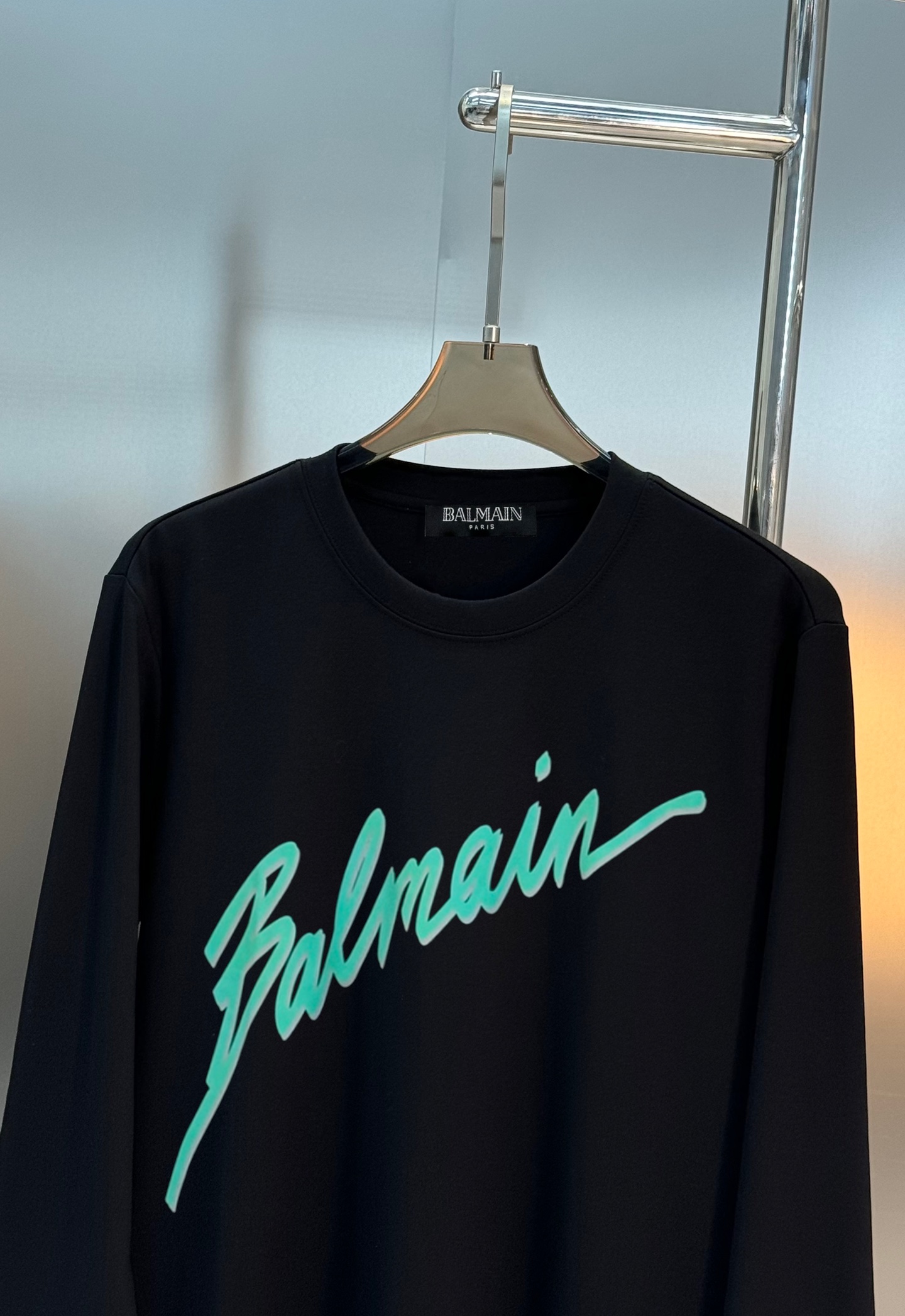 BALMAIN*巴尔曼25s新款莫代尔长袖T恤❤️基础款的领军人物.胸口经典字母大图形3D立体烫画！绿色
