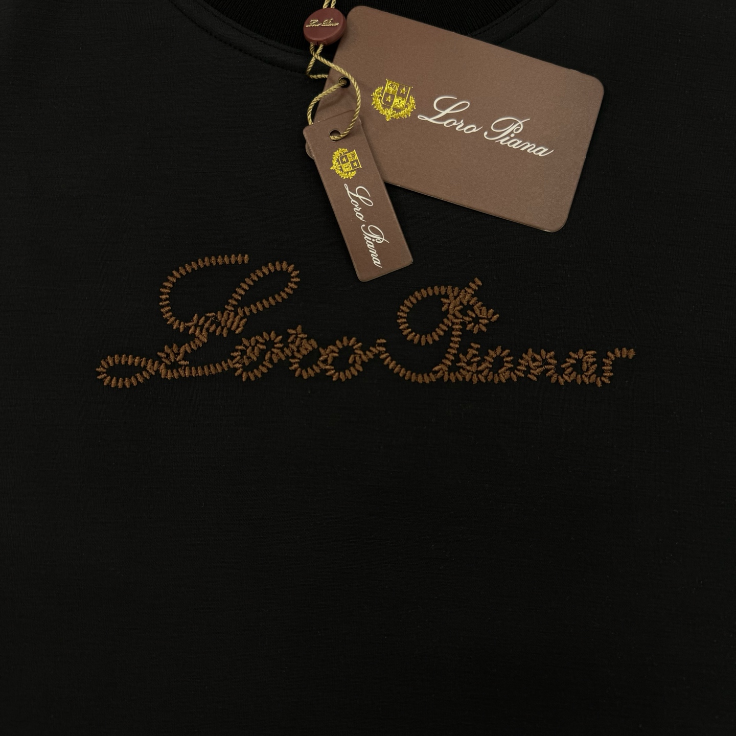 Loro Piana诺悠翩雅25s秋冬T恤.加绒款设计🔥 意大利奢侈品牌Loro Piana出品，采用超