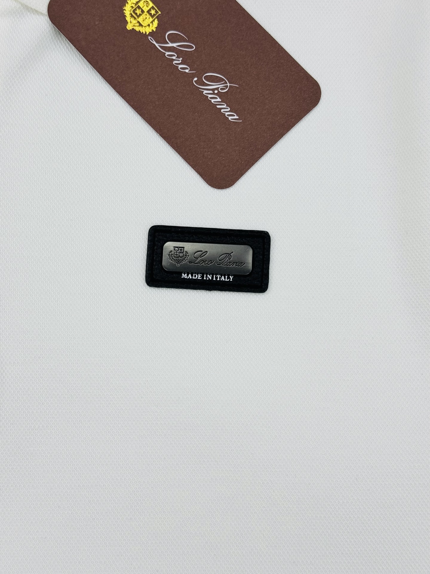 Loro Piana诺悠翩雅 25s秋冬新款男士休闲POLO.采用最新的经典的lP🆕原版五金打造的标识！