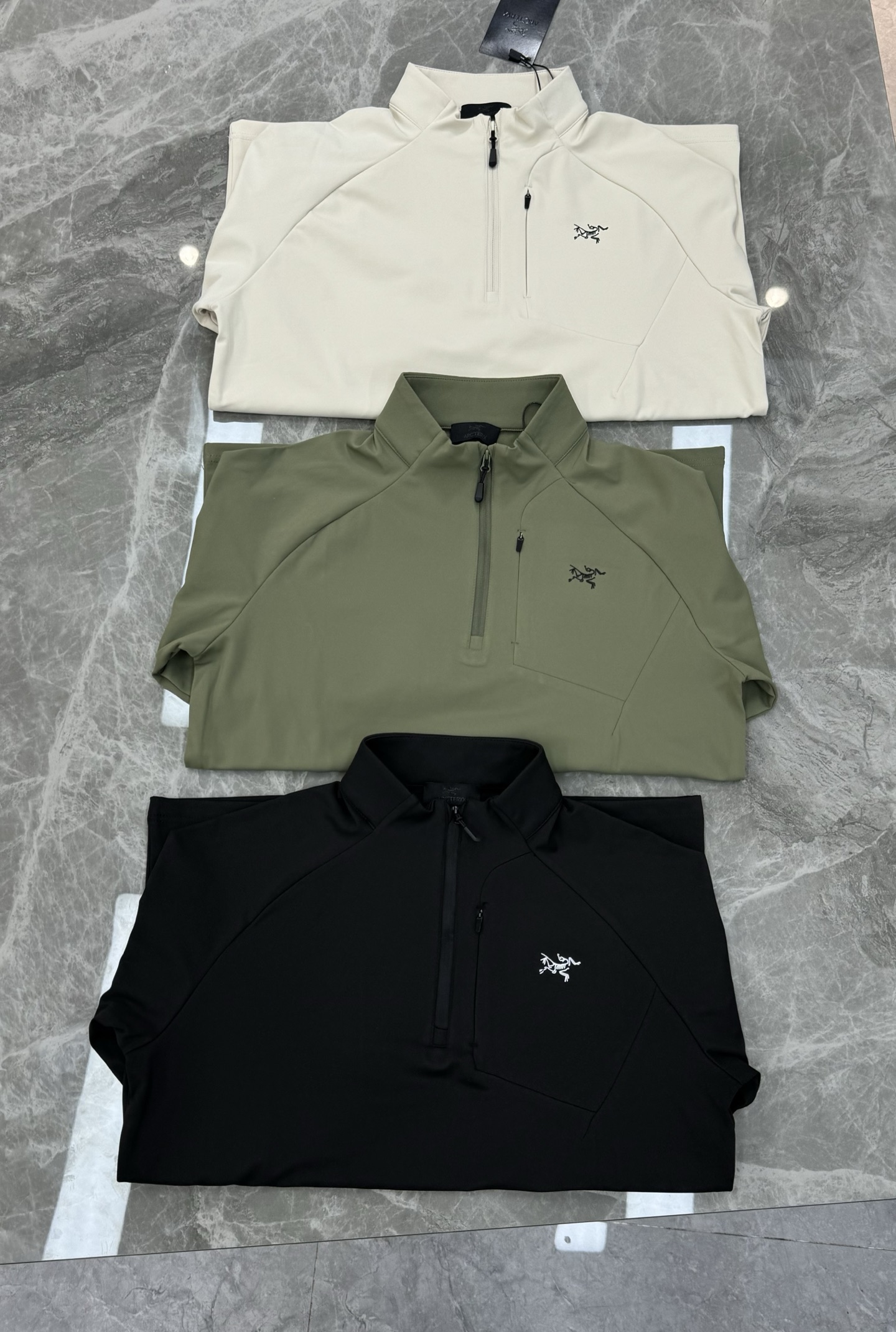 ARC'TERY始祖-鸟24s新款打底长袖.专业户外面料.焕新升级百搭基础款，贸易公司出品！！甄选优质有