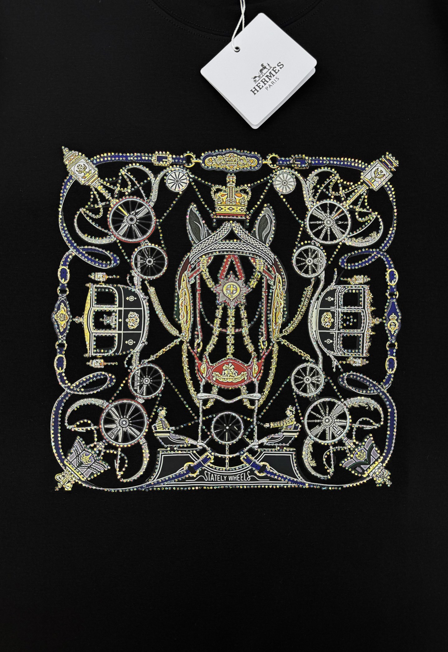 HERME*爱马*25s新款莫代尔长袖T恤.色彩搭配非常丰富.适合时尚街头潮流品牌图形搭配！规则型四方连