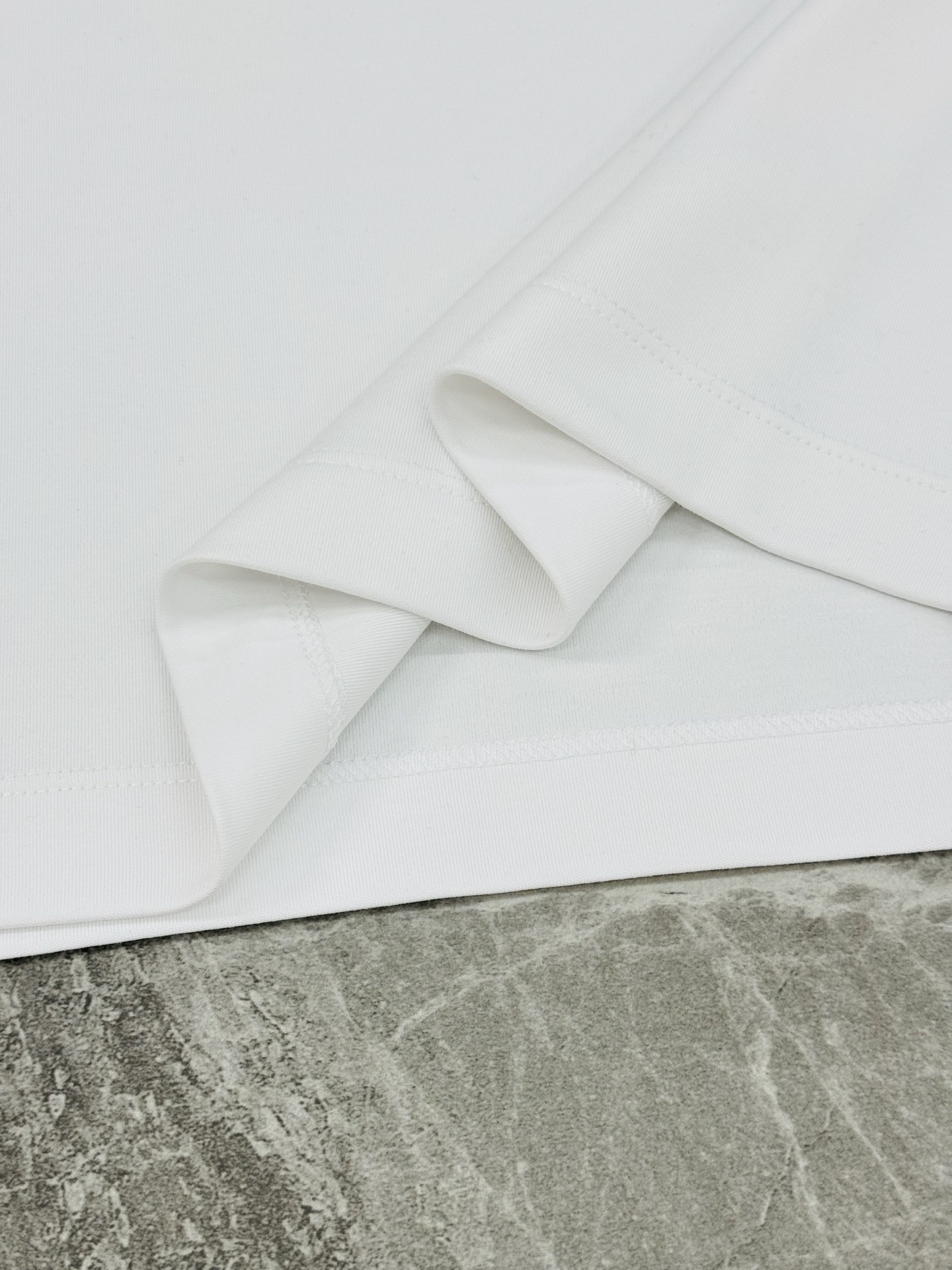 Moncler Grenoble蒙口25s新款潮牌莫代尔T恤❤️采用高品质280g莫代尔軟糯棉，柔软透气