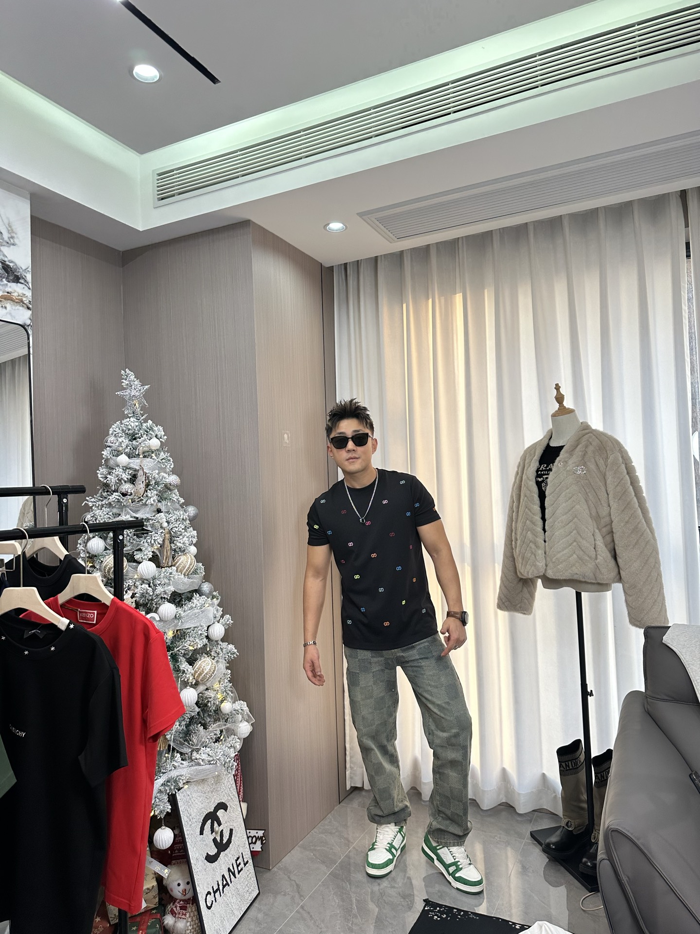 Gucci古奇25s新款莫代尔短袖T恤.满身重工3D字母绣花.糖果色彩绣花突出品牌字母设计.高克重300