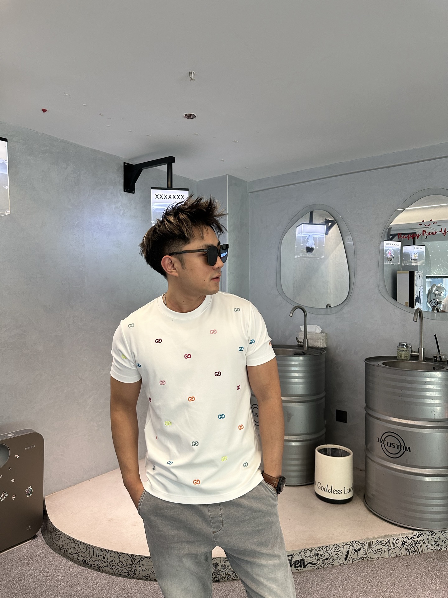 Gucci古奇25s新款莫代尔短袖T恤.满身重工3D字母绣花.糖果色彩绣花突出品牌字母设计.高克重300