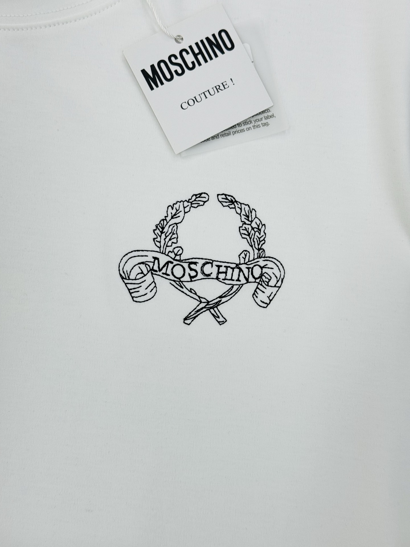 Monschino莫斯奇诺莫法尔新款短袖T恤.小红书同款～胸前精致品牌字母图形绣花.3D🪡刺绣品质超好！