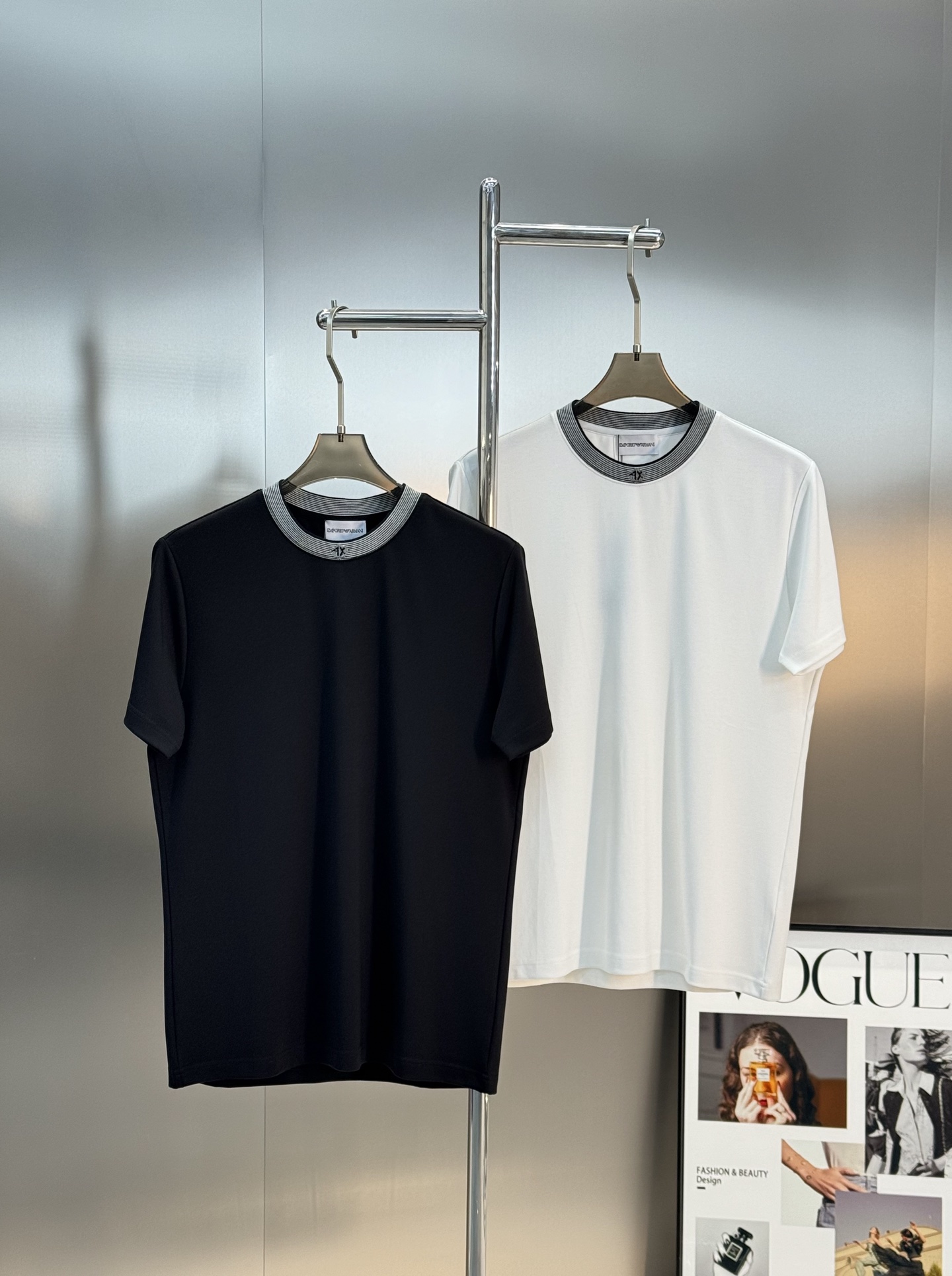 ARMAN*阿玛尼新品男士圆领短袖.莫代尔加厚款！领口订织设计.搭载烫画Ax-LOGO.提花工艺呈现Ax