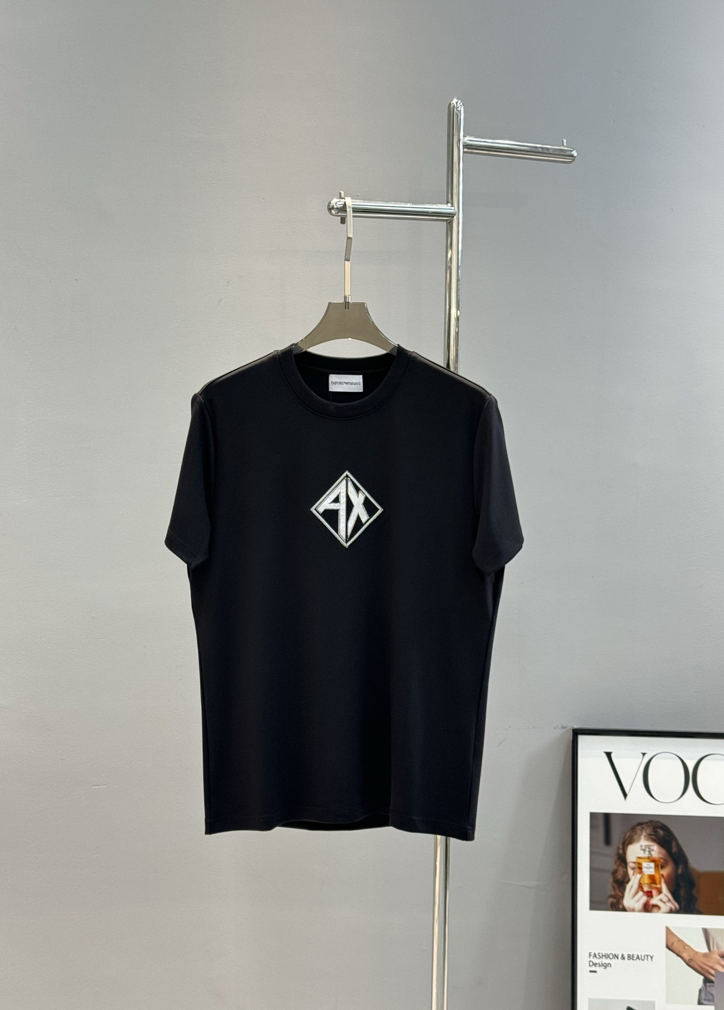 ARMANI*AX*阿玛尼新款莫代尔T恤.经典之作～搭载经典徽标AX造型.搭配品牌字母标识.胸前辨识度颇