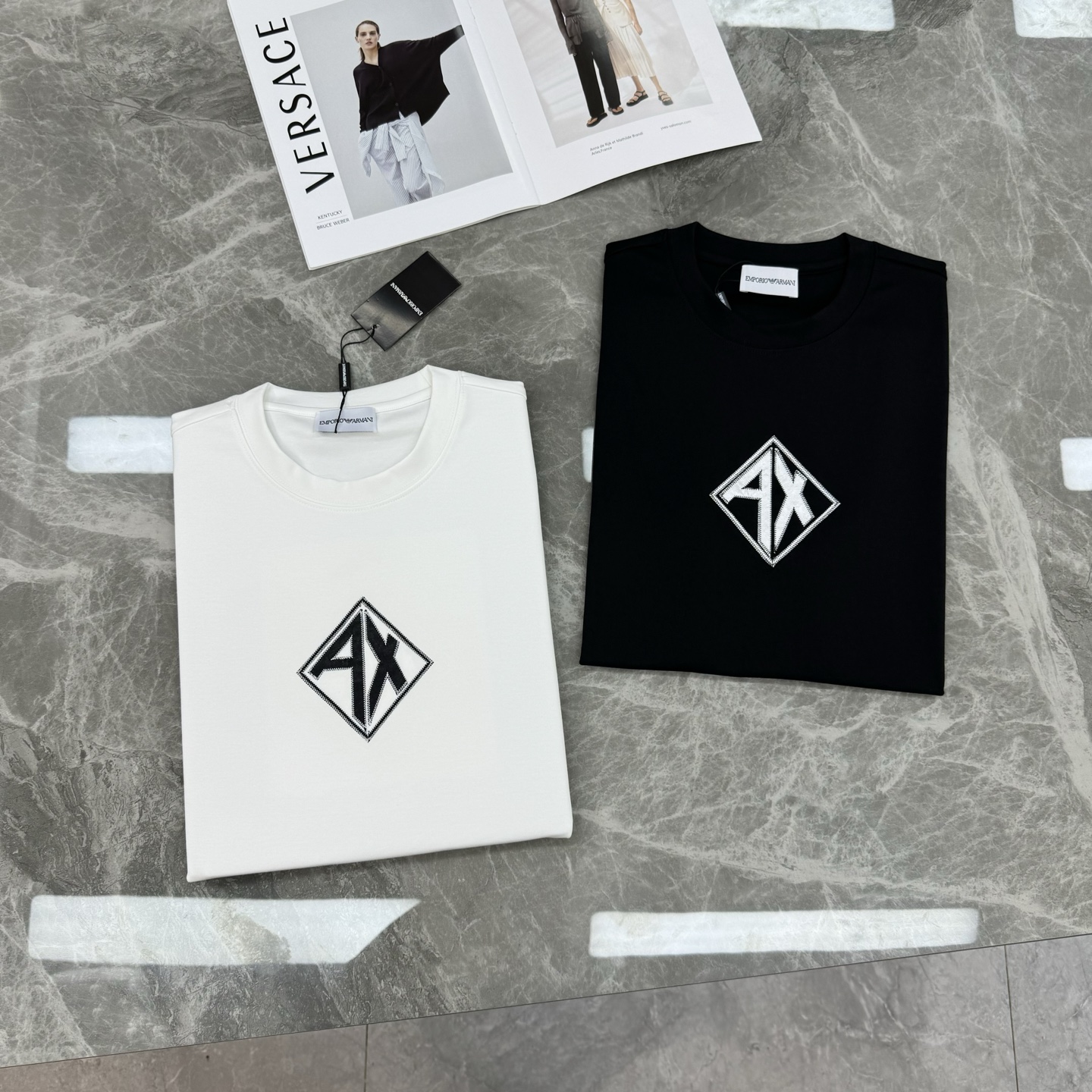 ARMANI*AX*阿玛尼新款莫代尔T恤.经典之作～搭载经典徽标AX造型.搭配品牌字母标识.胸前辨识度颇