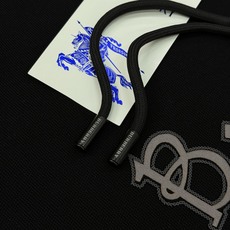 Burberry巴宝莉新品连帽卫衣!经典字母图形简约设计!大牌范儿直面扑来.优选380g天丝棉面料.保证 Burberry巴宝莉新品连帽卫衣!经典字母图形简约设计!大牌范儿直面扑来.优选380g天丝棉面料.保证