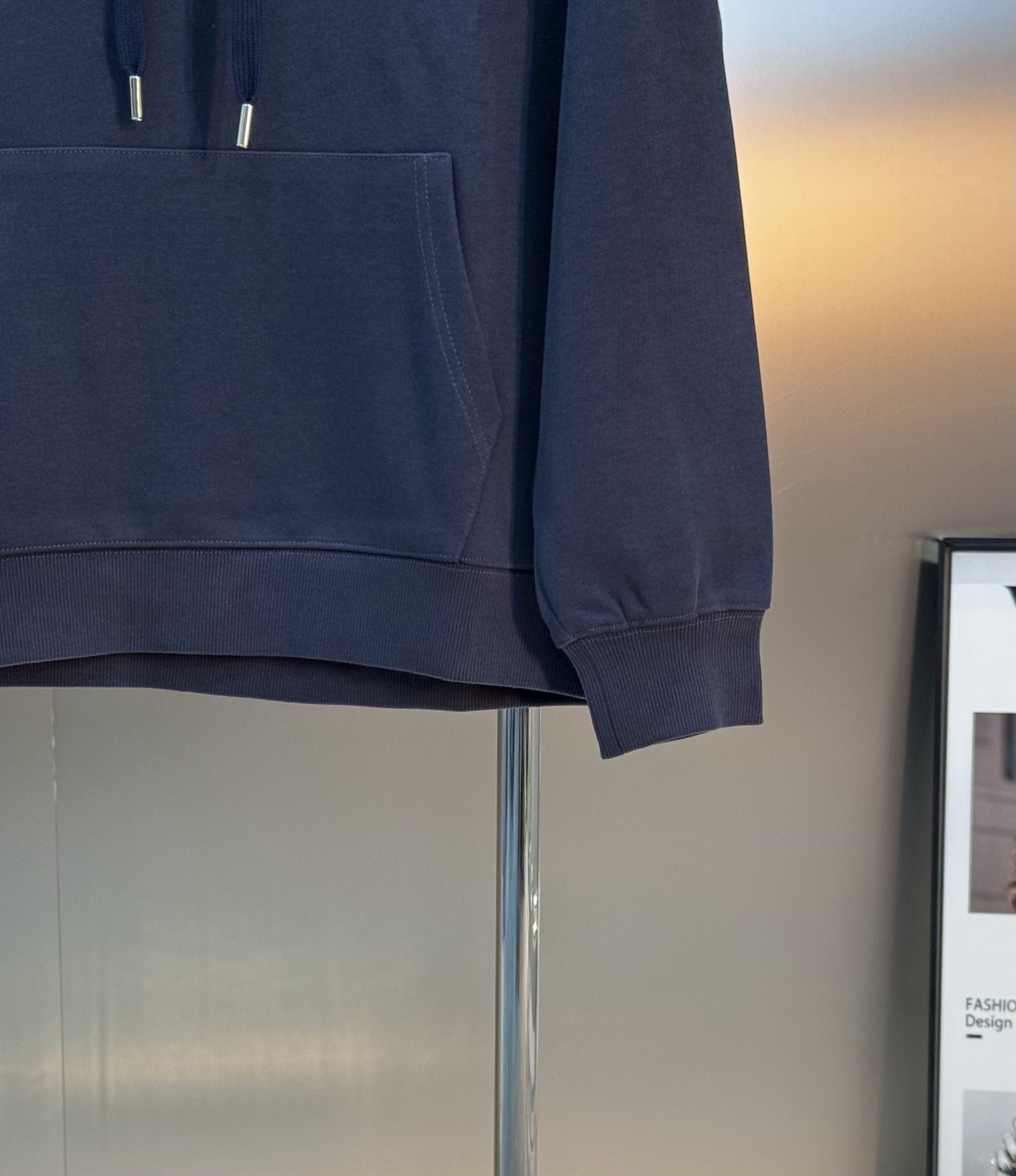 Fendi芬迪迪25S秋冬新款连帽卫衣.男女同款～胸口最新立体烫画大牌刺绣经典FF设计.同色系高级好看.