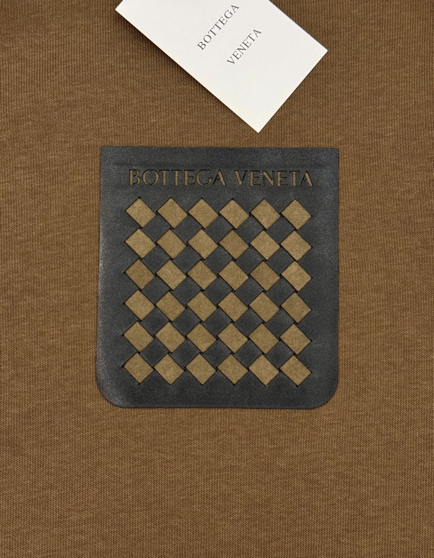 BOTTEGA VENET*宝缇嘉新款潮牌连帽卫衣.25S男女同款！胸前口袋设计.订制皮牌.色彩搭配非常