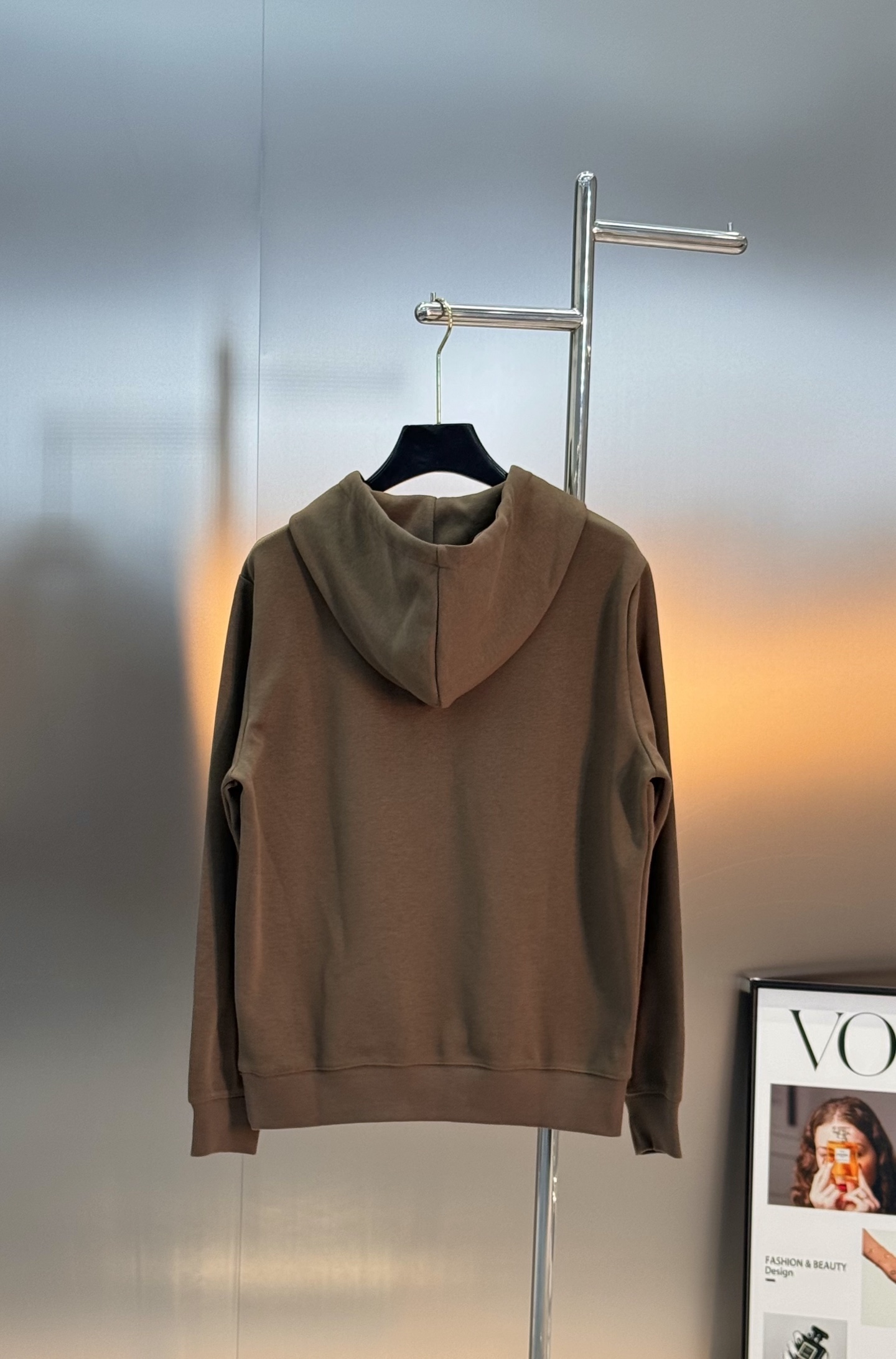 BOTTEGA VENET*宝缇嘉新款潮牌连帽卫衣.25S男女同款！胸前口袋设计.订制皮牌.色彩搭配非常