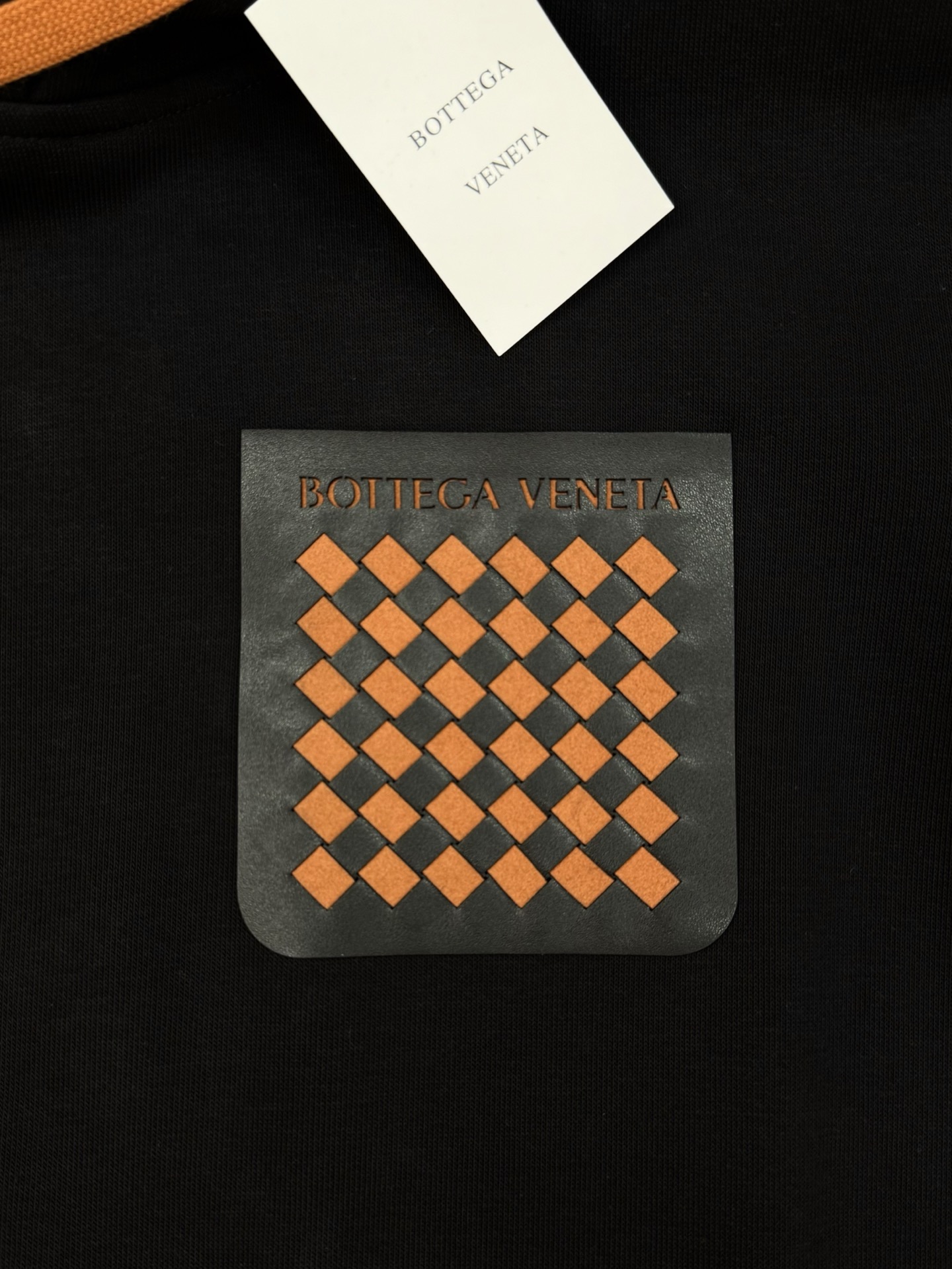 BOTTEGA VENET*宝缇嘉新款潮牌连帽卫衣.25S男女同款！胸前口袋设计.订制皮牌.色彩搭配非常