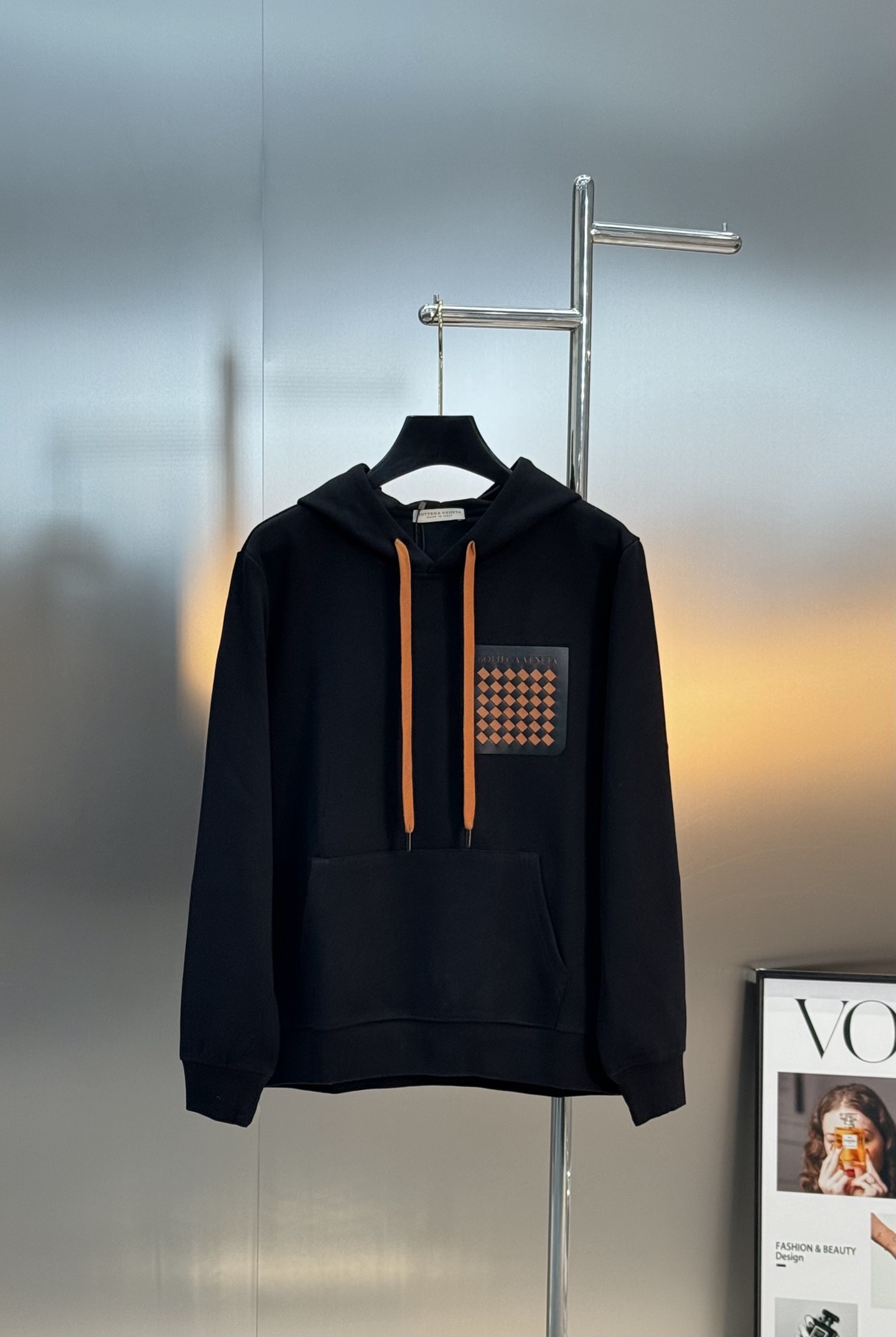 BOTTEGA VENET*宝缇嘉新款潮牌连帽卫衣.25S男女同款！胸前口袋设计.订制皮牌.色彩搭配非常