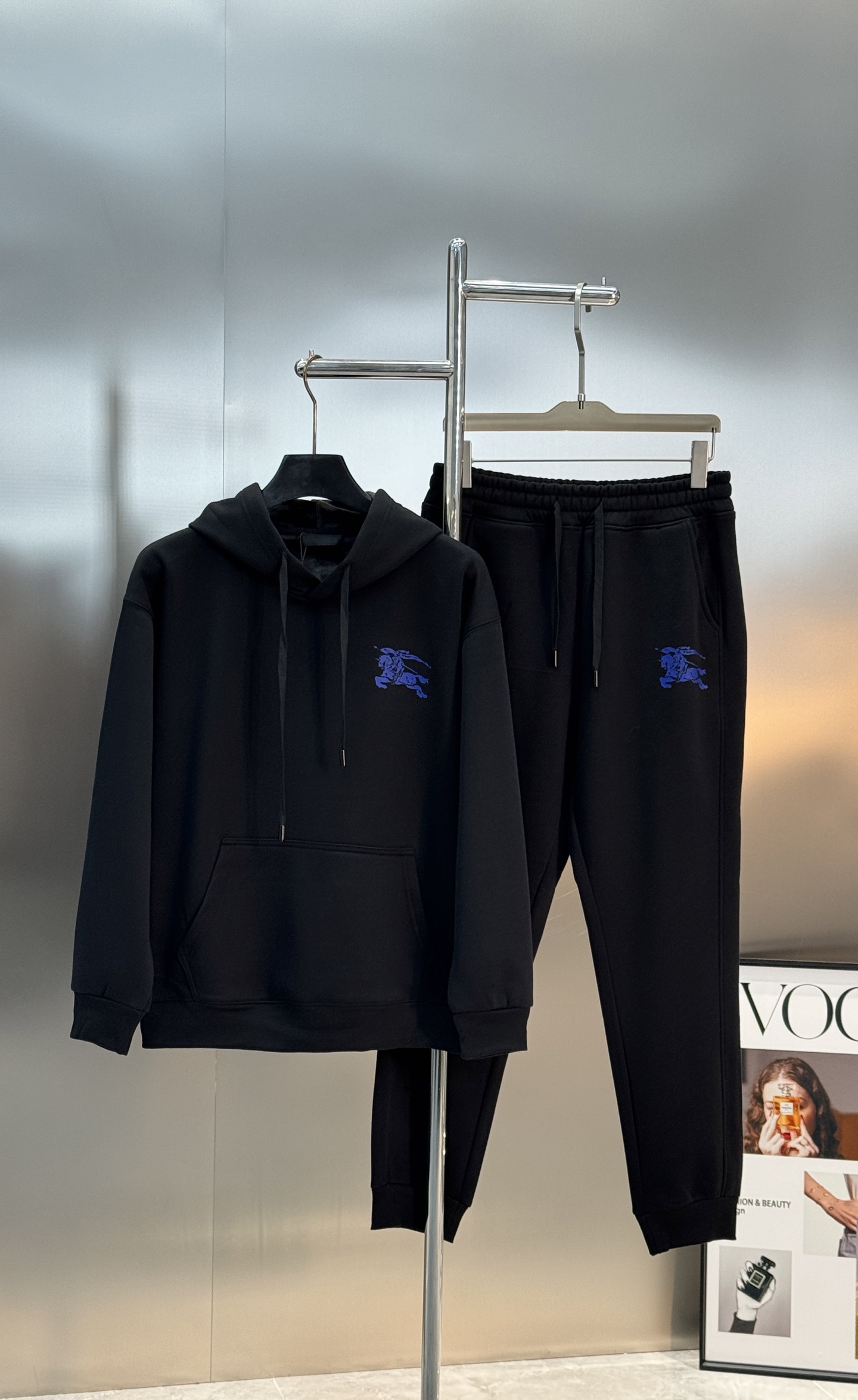 Burberry巴宝莉经典战马徽标连帽卫衣套装.加绒款推荐❤️男女同款！衣身搭配经典蓝马骑士战马logo