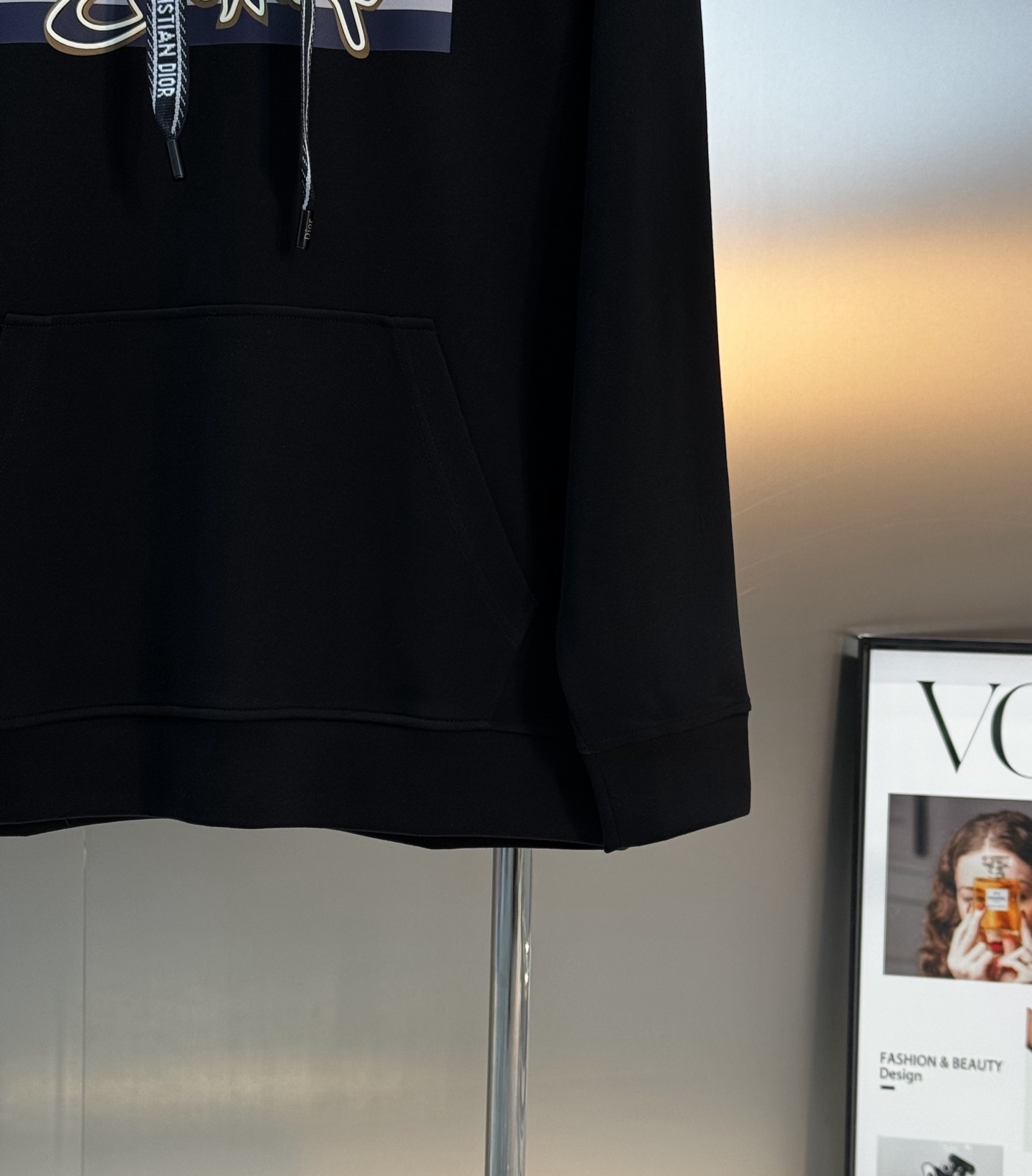 DIOR迪奥25s新品连帽卫衣.运动休闲随意搭配.采用2025新款380g天丝棉面料，亲肤舒适.抗皱不粘