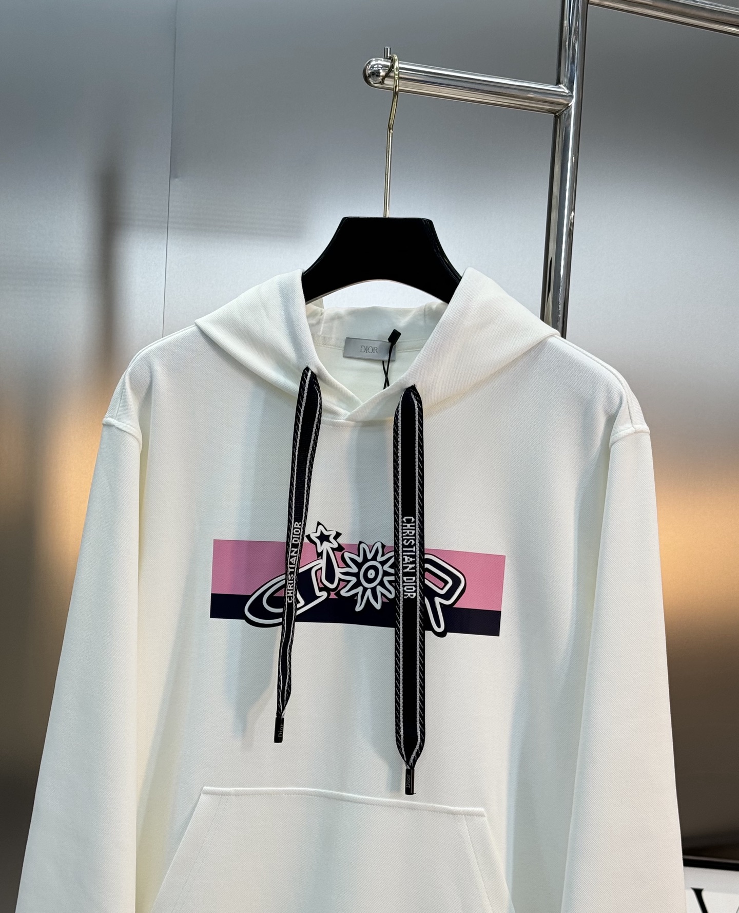 DIOR迪奥25s新品连帽卫衣.运动休闲随意搭配.采用2025新款380g天丝棉面料，亲肤舒适.抗皱不粘