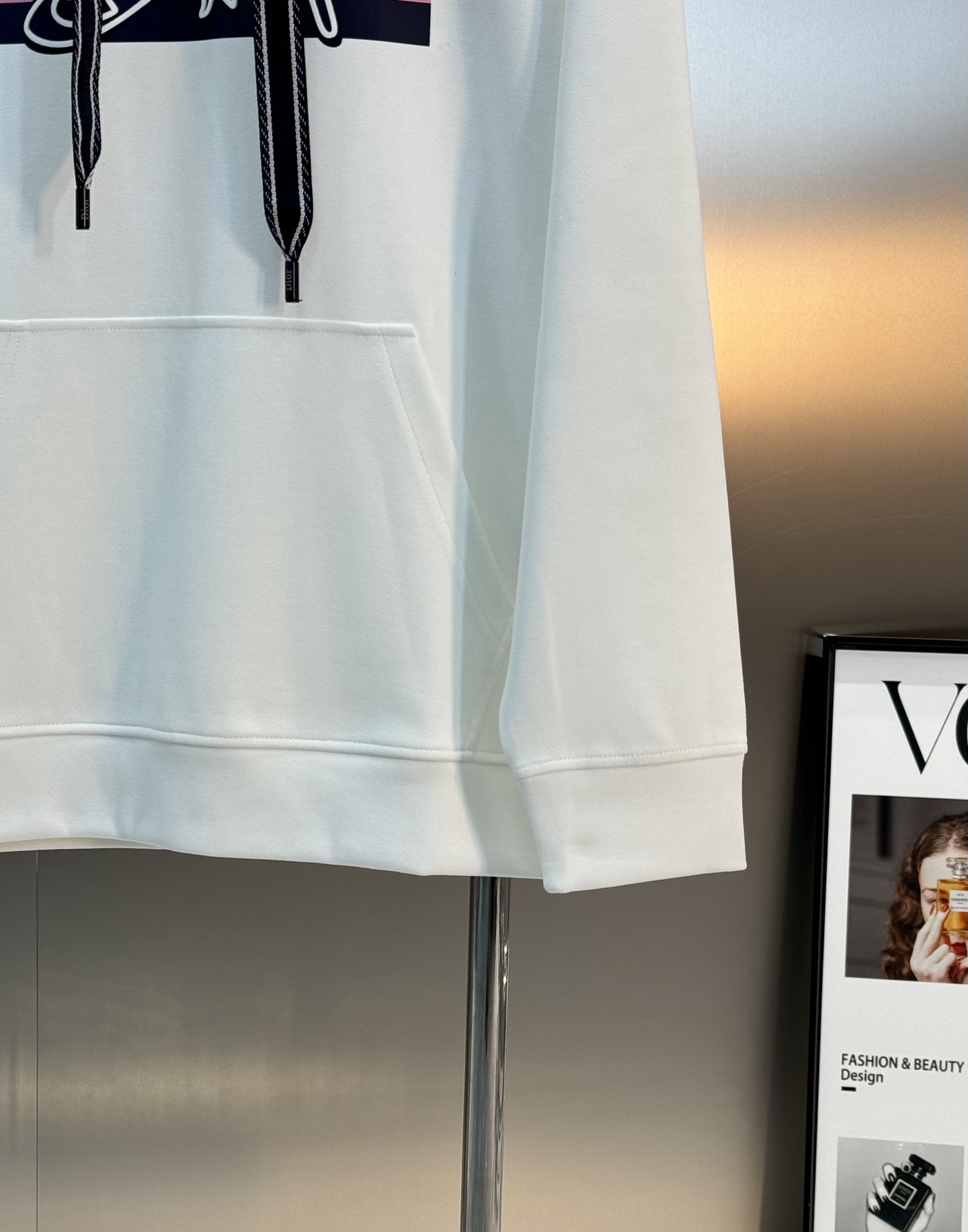 DIOR迪奥25s新品连帽卫衣.运动休闲随意搭配.采用2025新款380g天丝棉面料，亲肤舒适.抗皱不粘