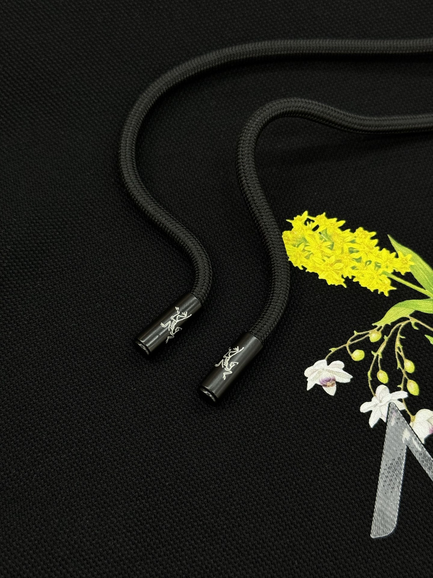 ARC'TERY*始祖-鸟25s新品连帽卫衣.男女同款！高品质高版本.最新花色推荐.胸口Logo图形立体